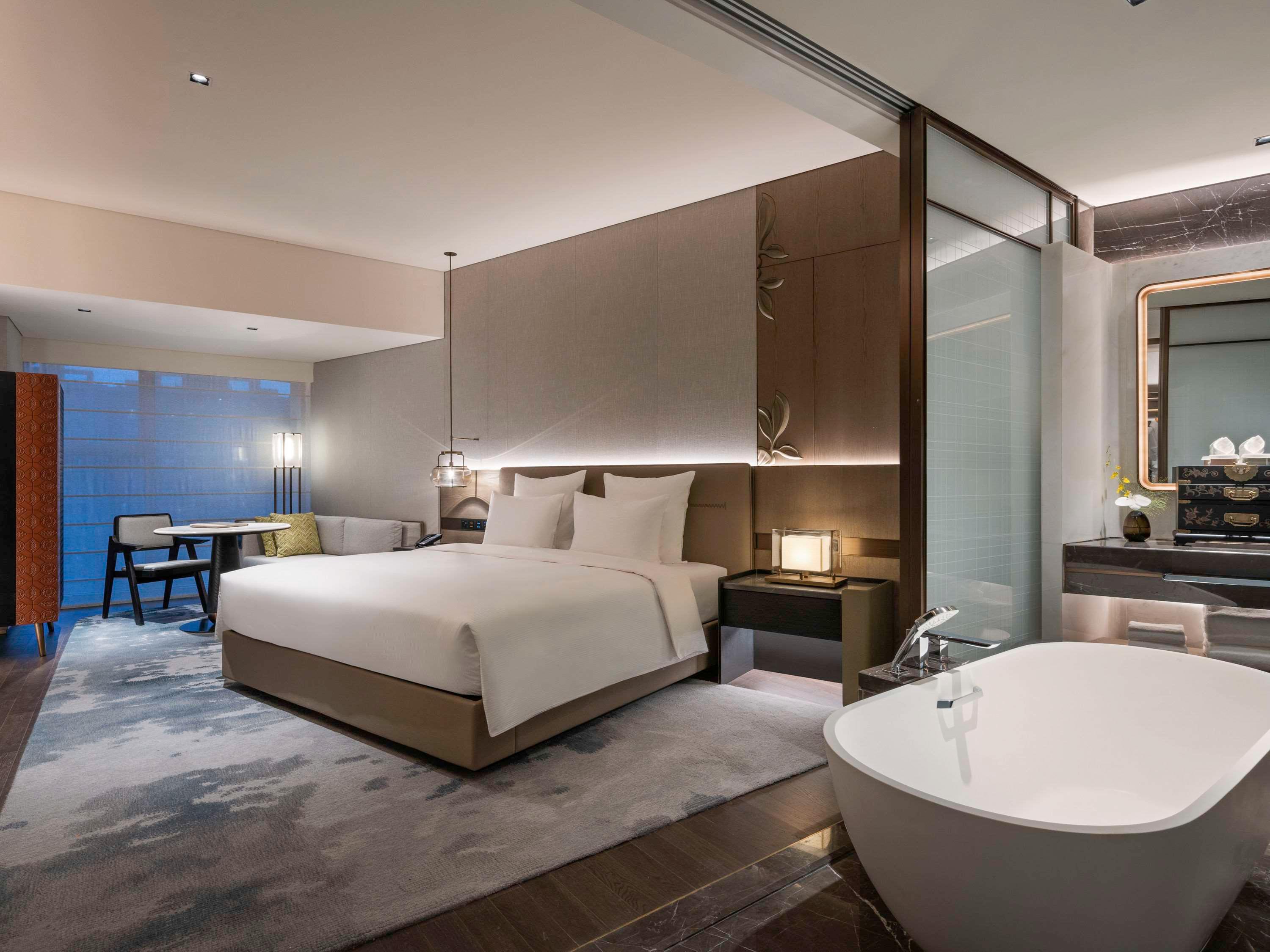 Double Classic City View