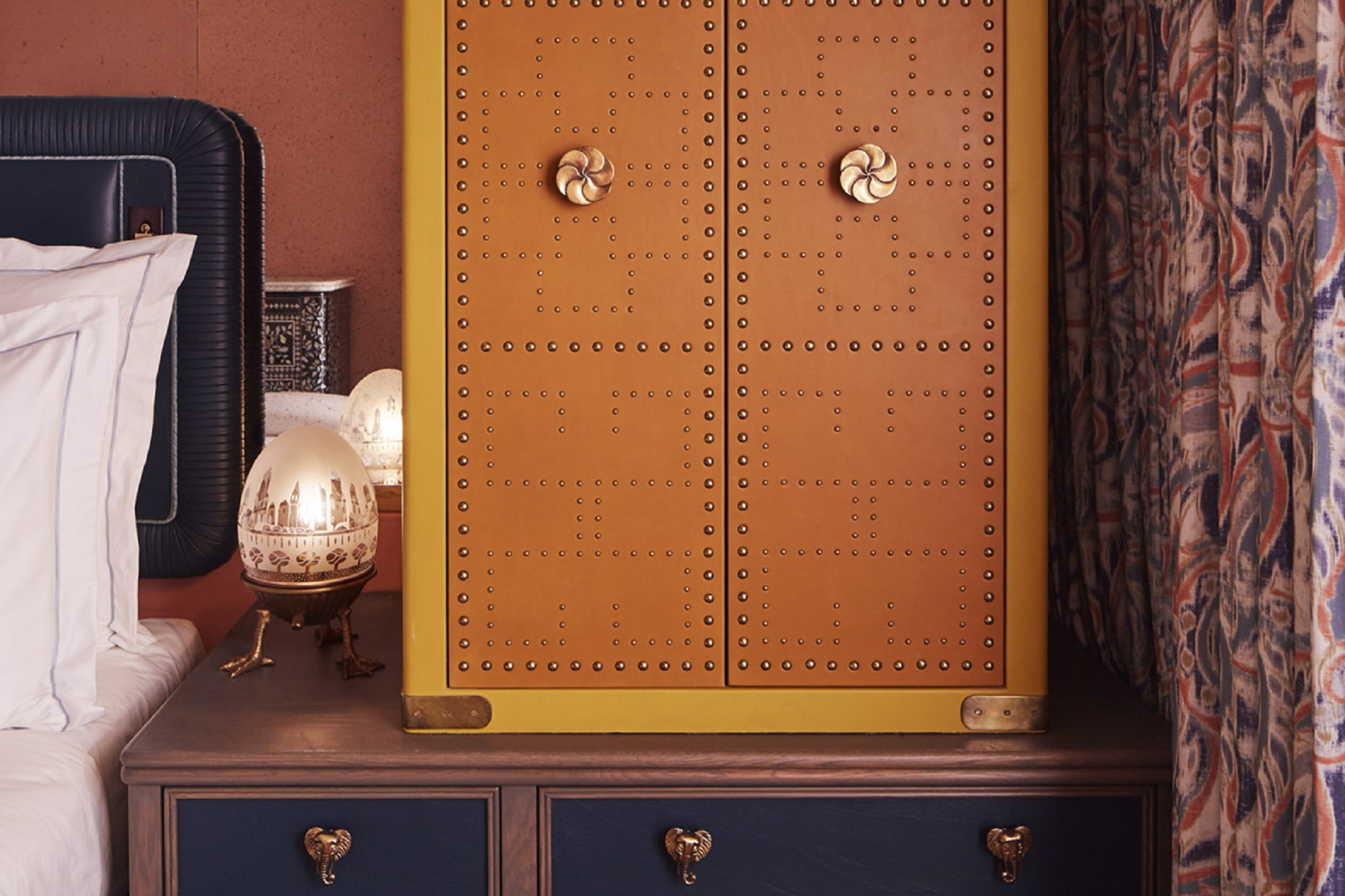 Double or Twin King Size Bed