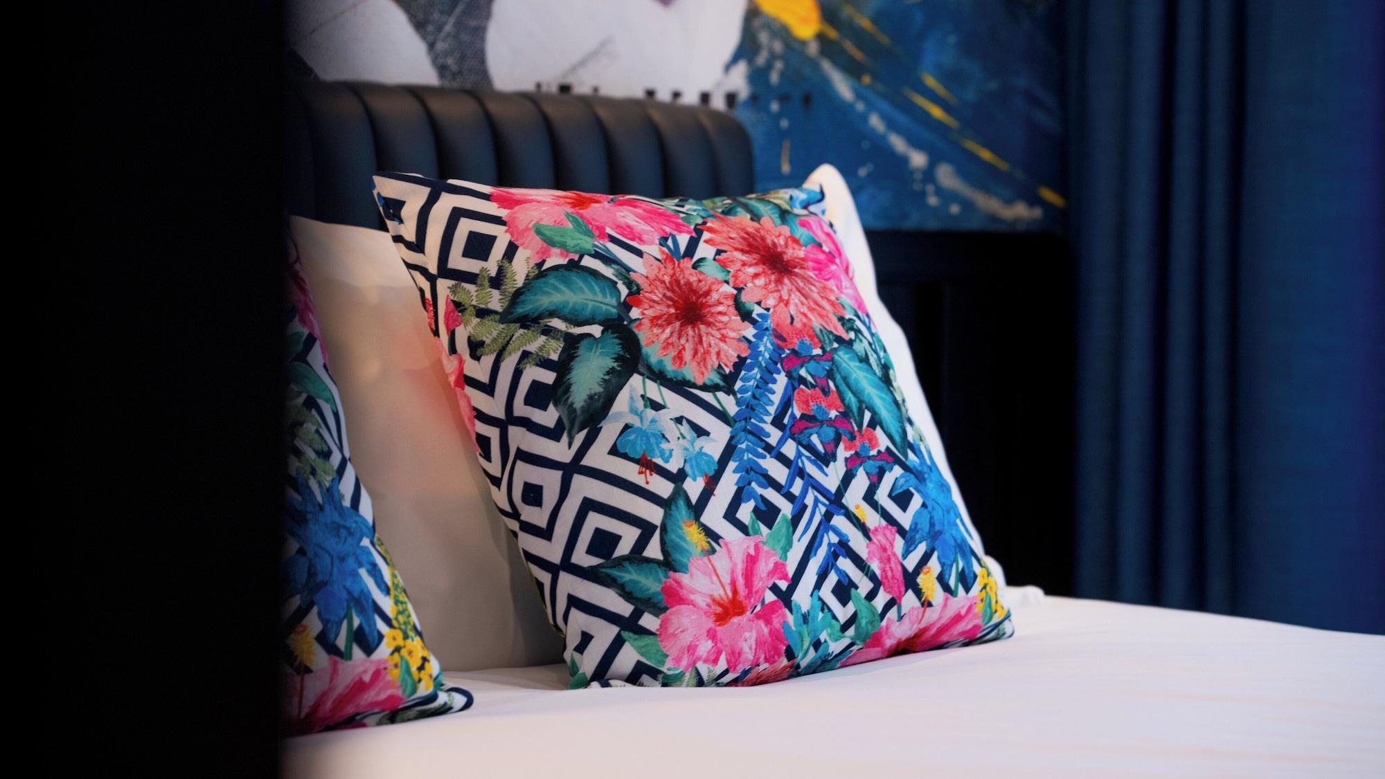 Double Deluxe King Bed