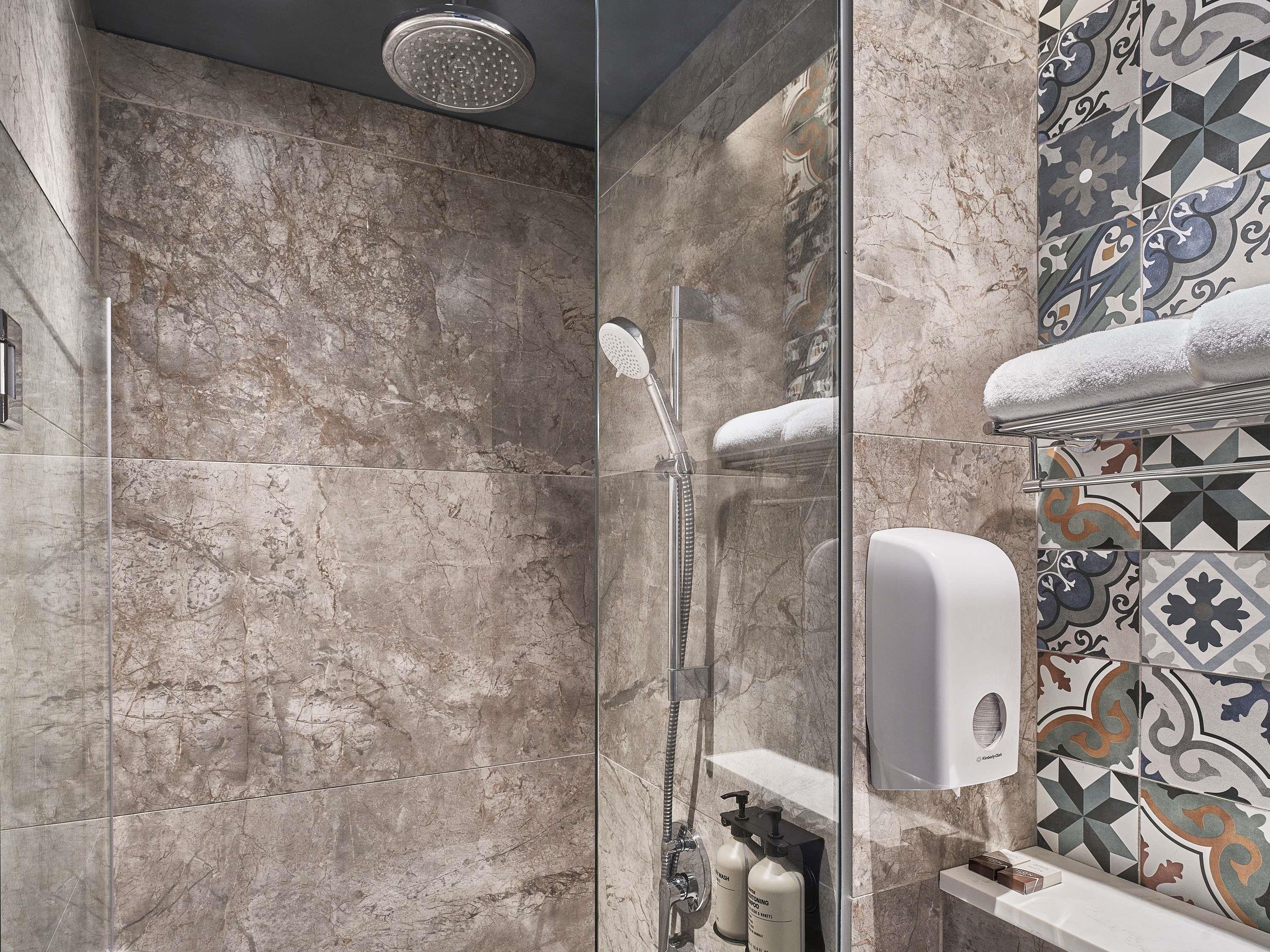 Double Deluxe Two Double Beds