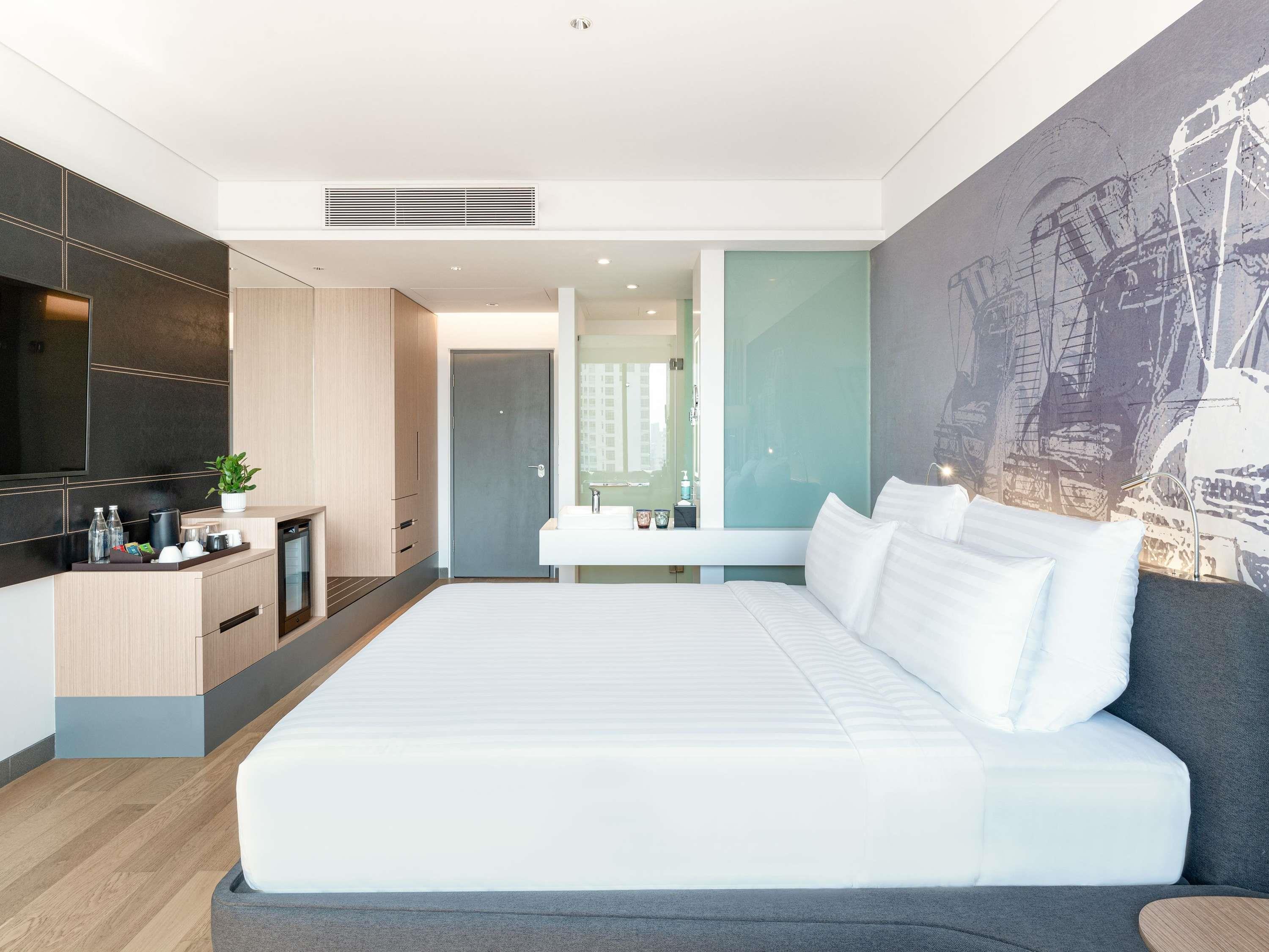 Double Superior King Bed