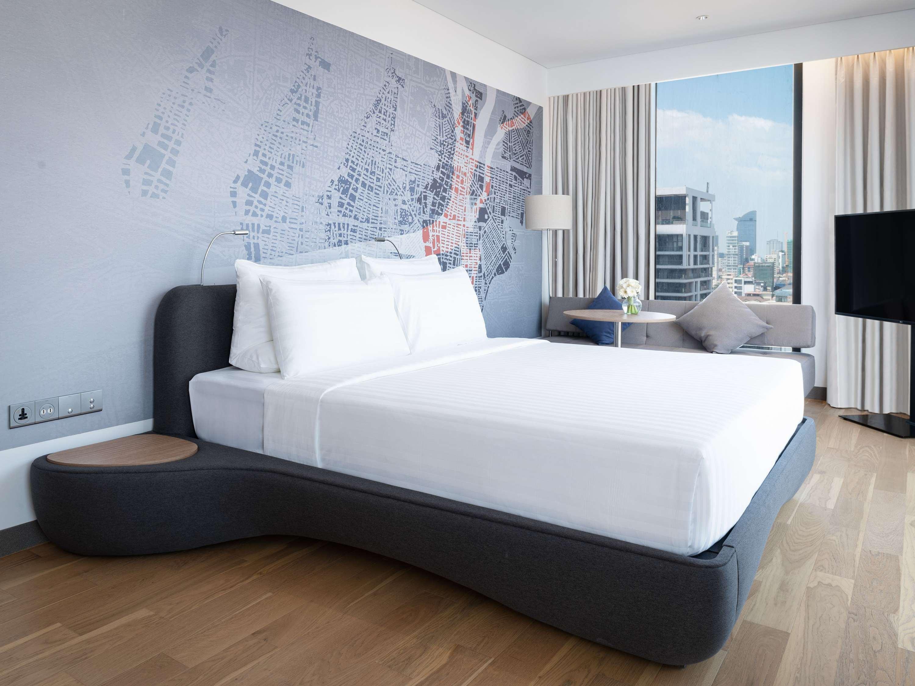 Double Deluxe King Bed