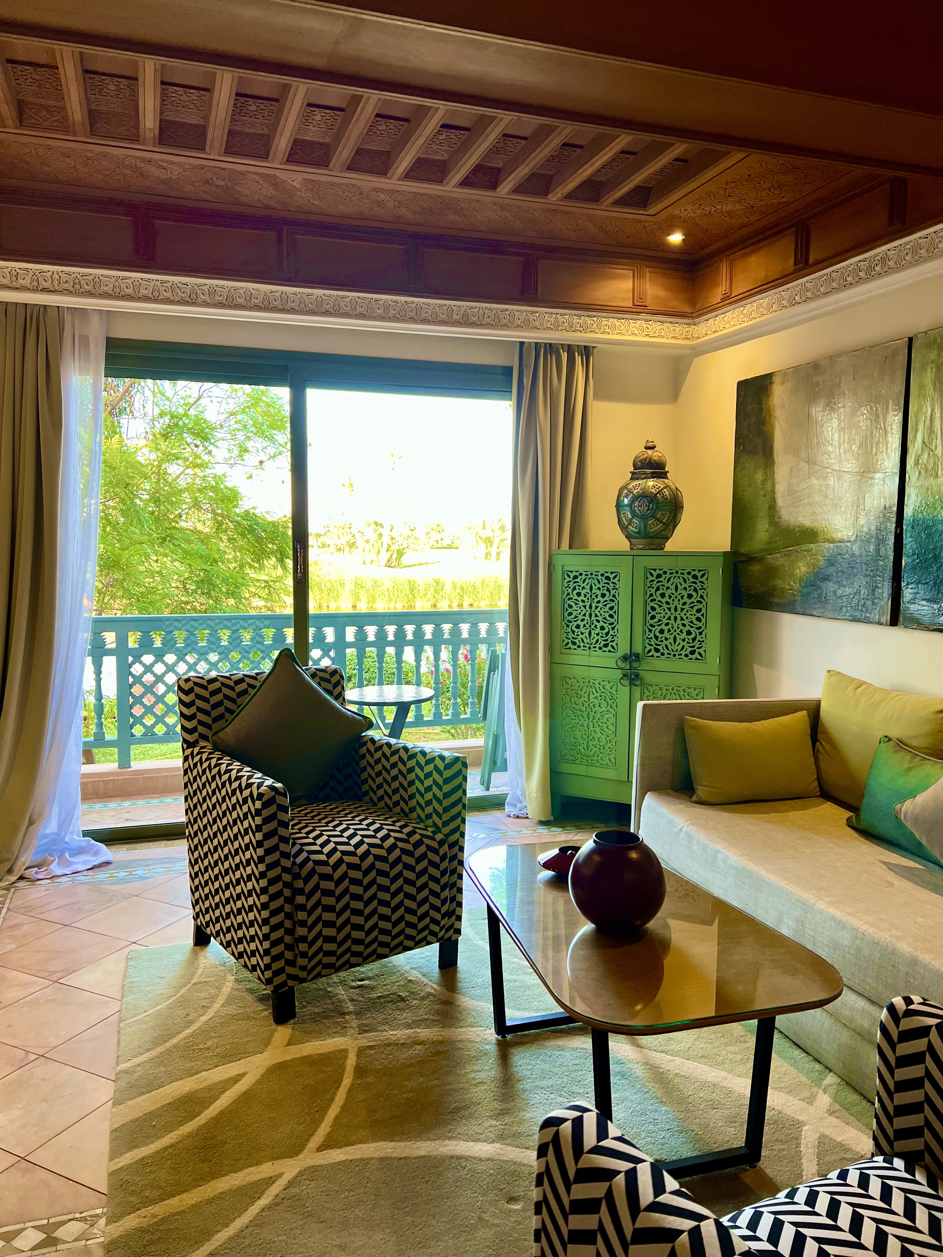 Suite Deluxe Queen Bed