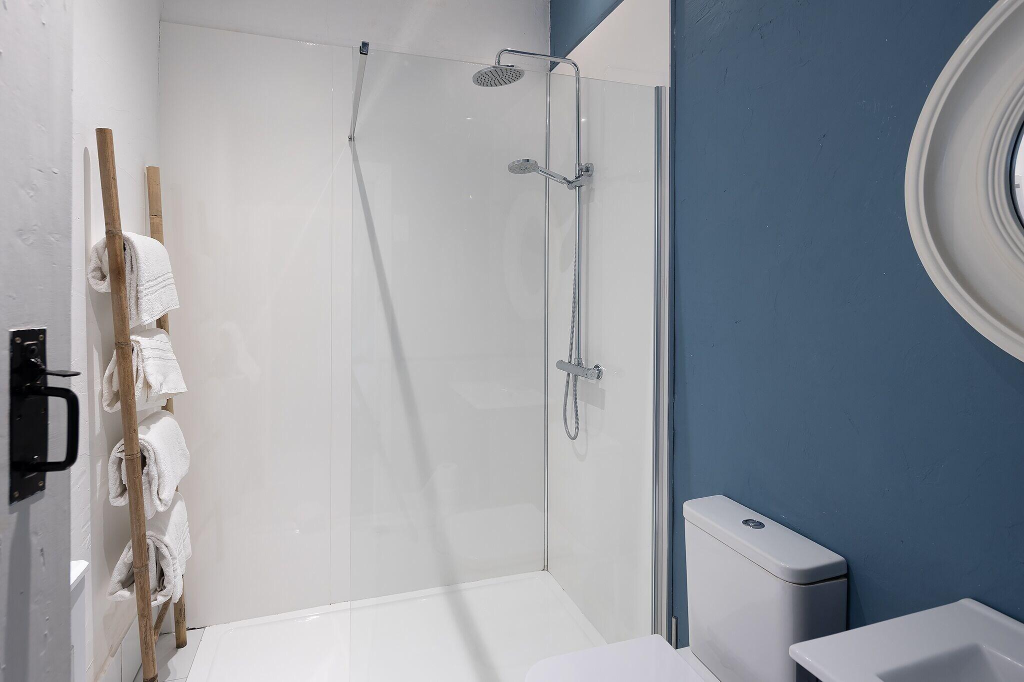 Family Room Three Beds