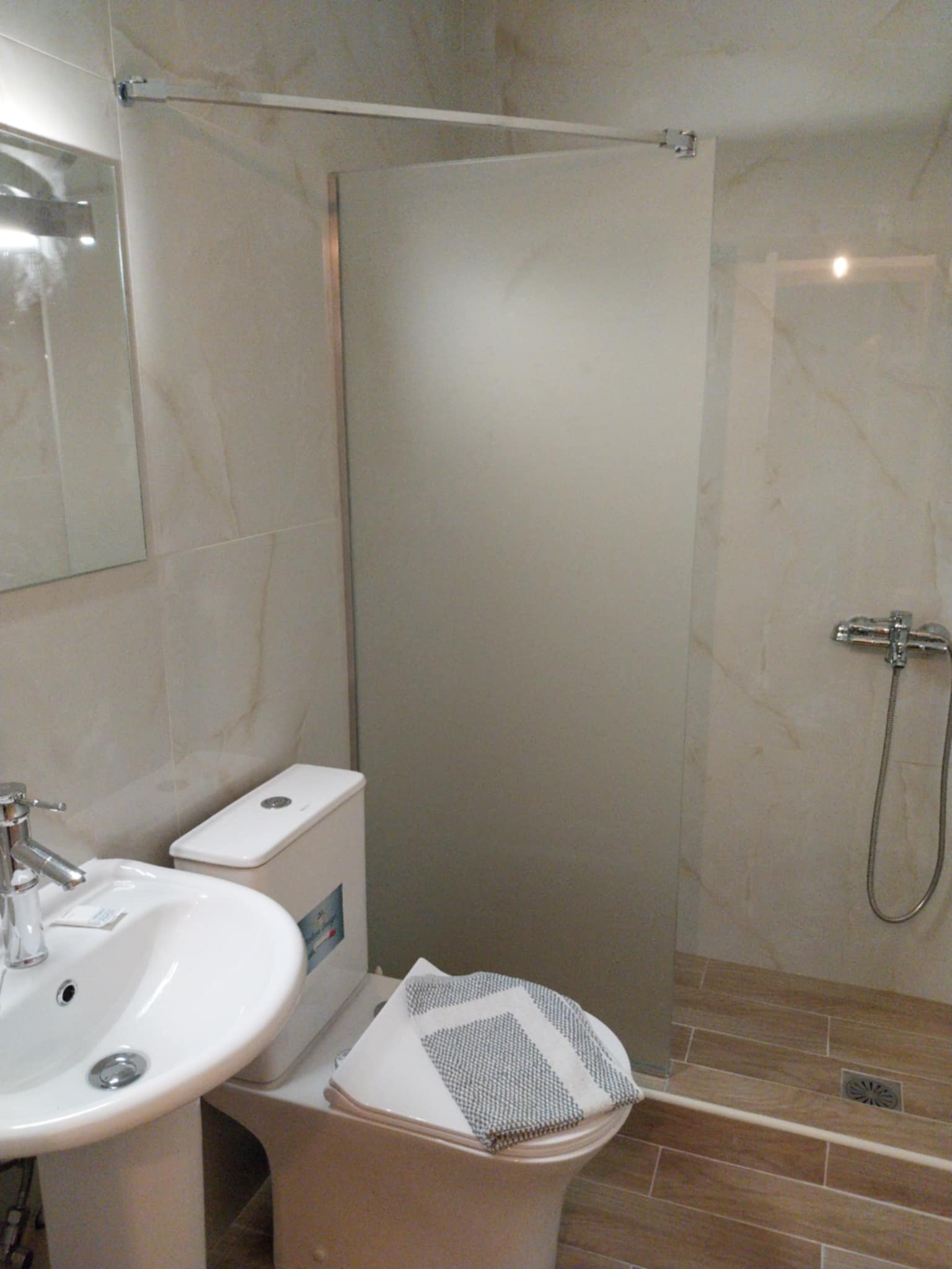 Apartment Two Bedrooms One Bathroom