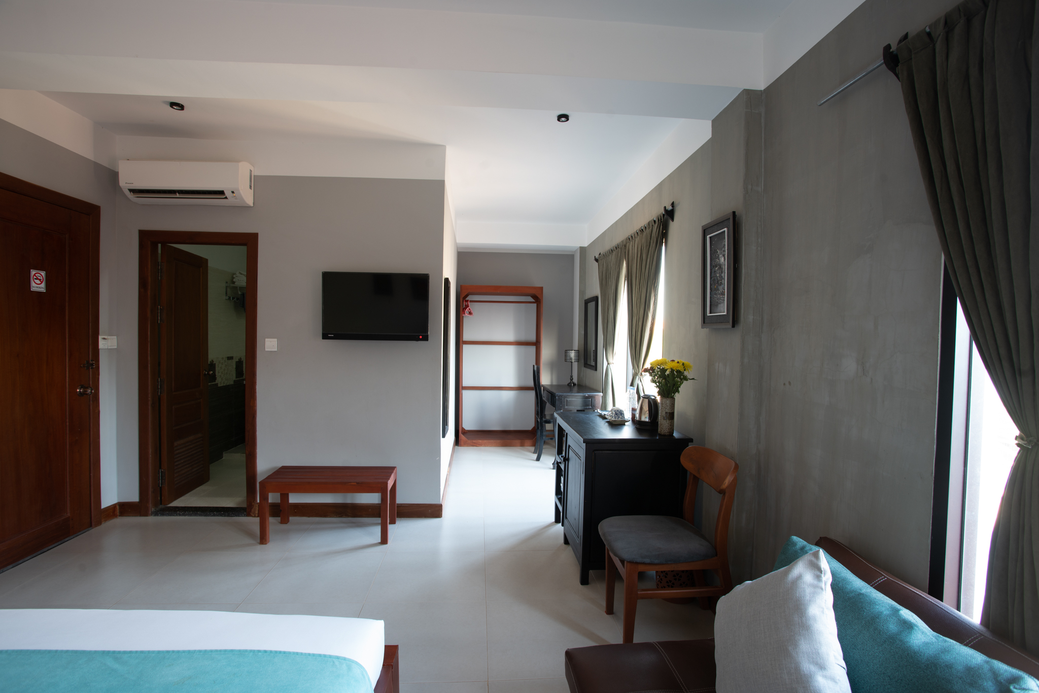 Double Superior King Bed