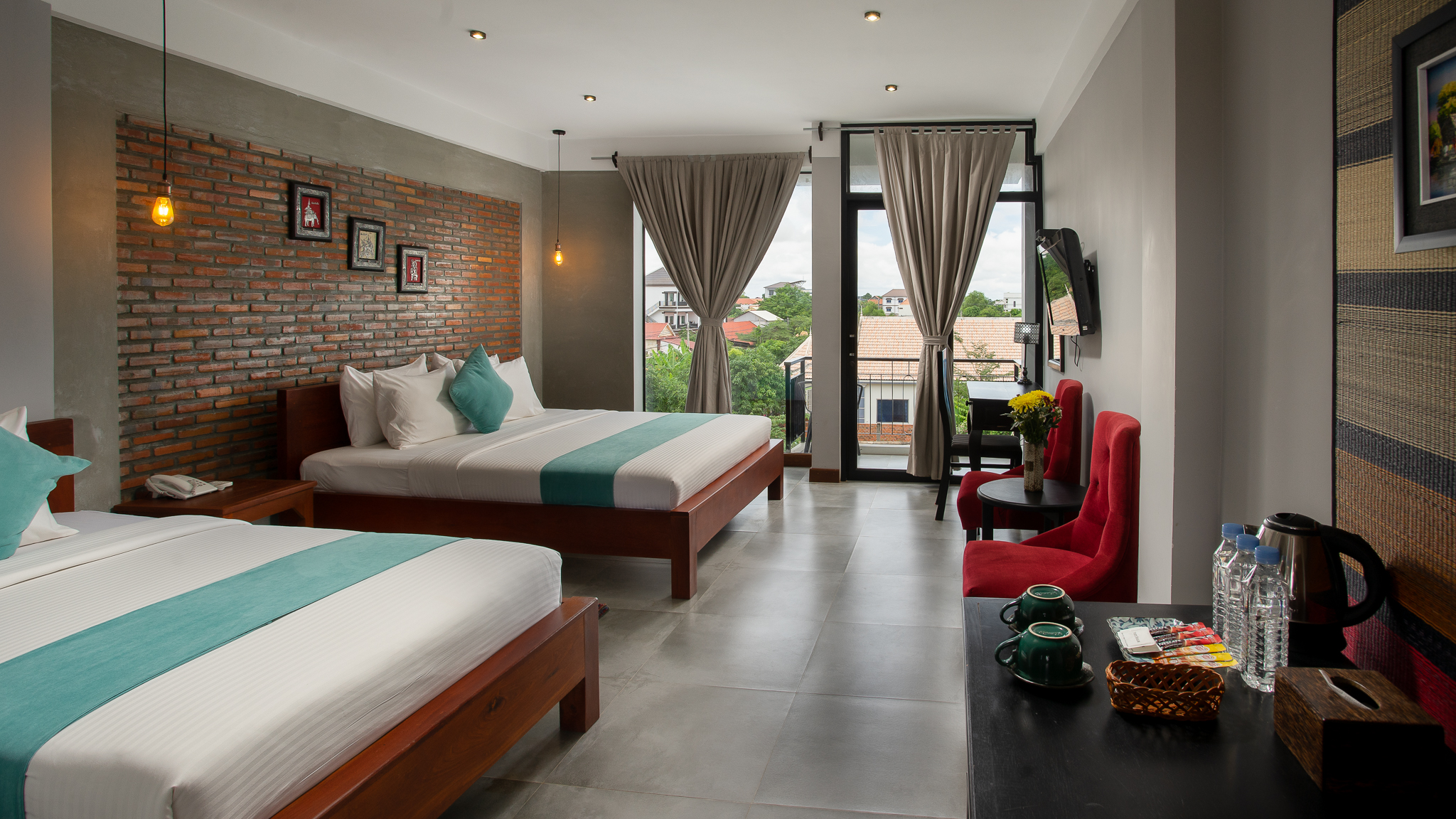 Triple Deluxe with Balcony