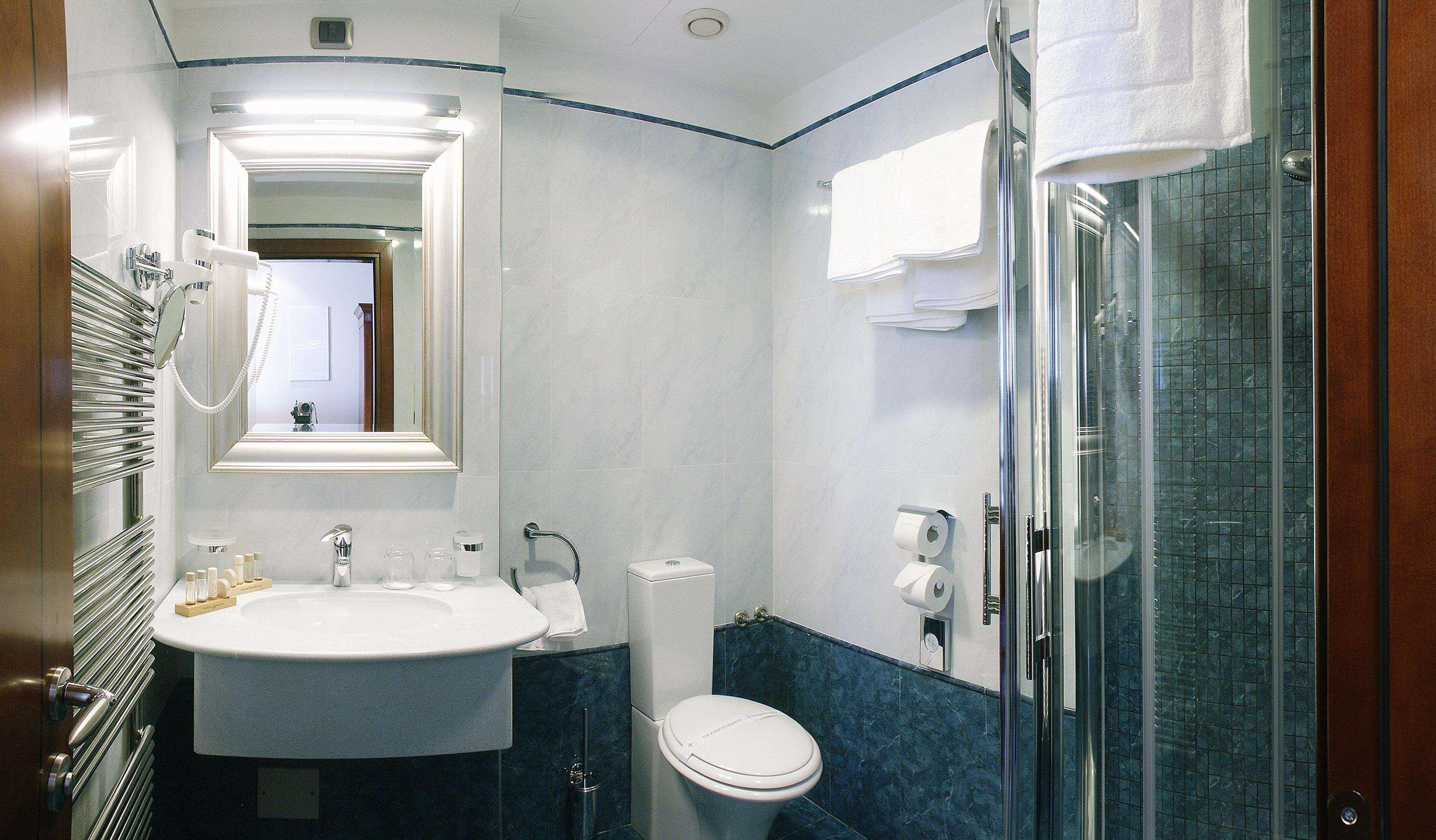 Room Deluxe Queen Bed