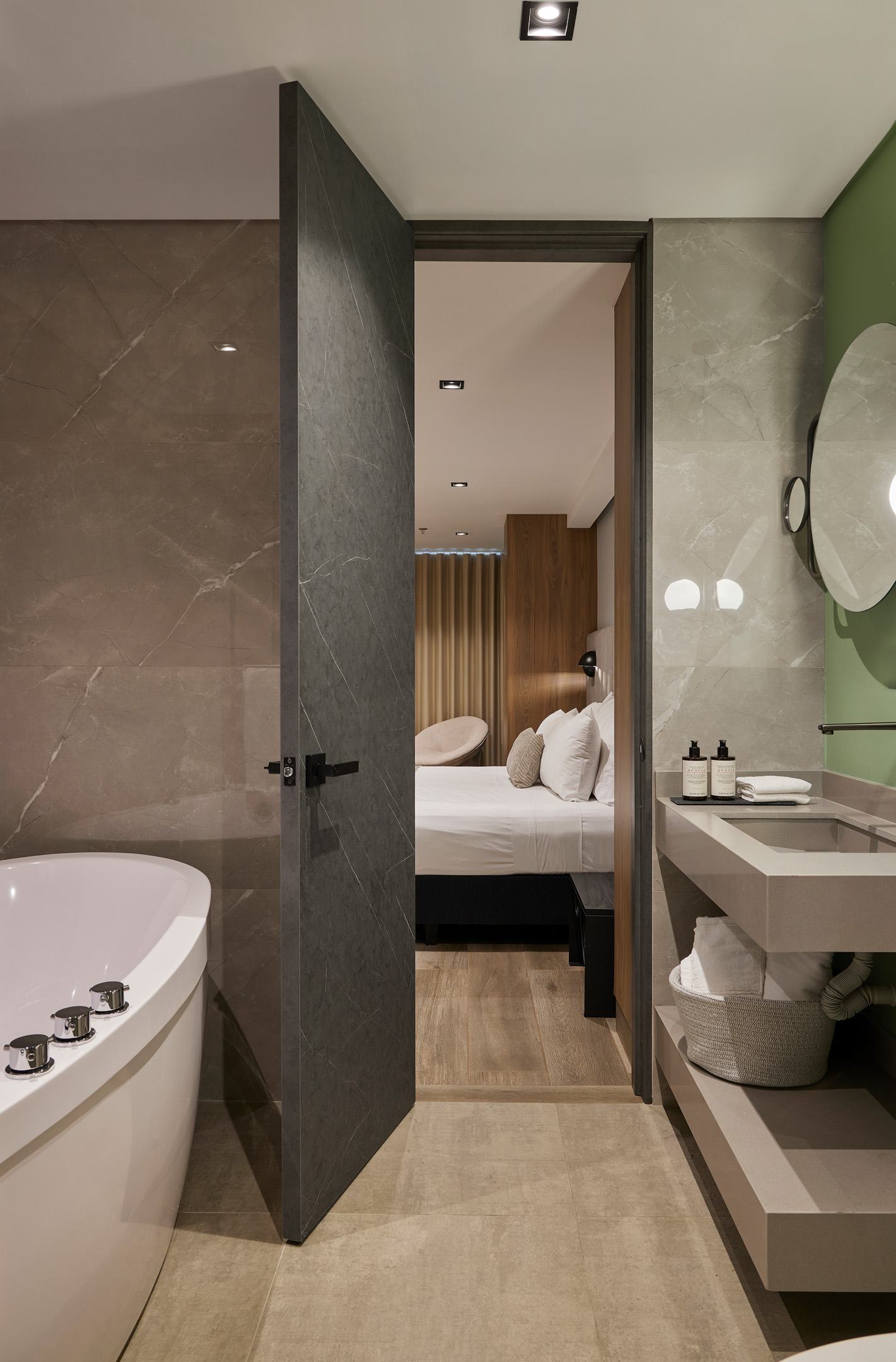 Double One Bedroom One Bathroom