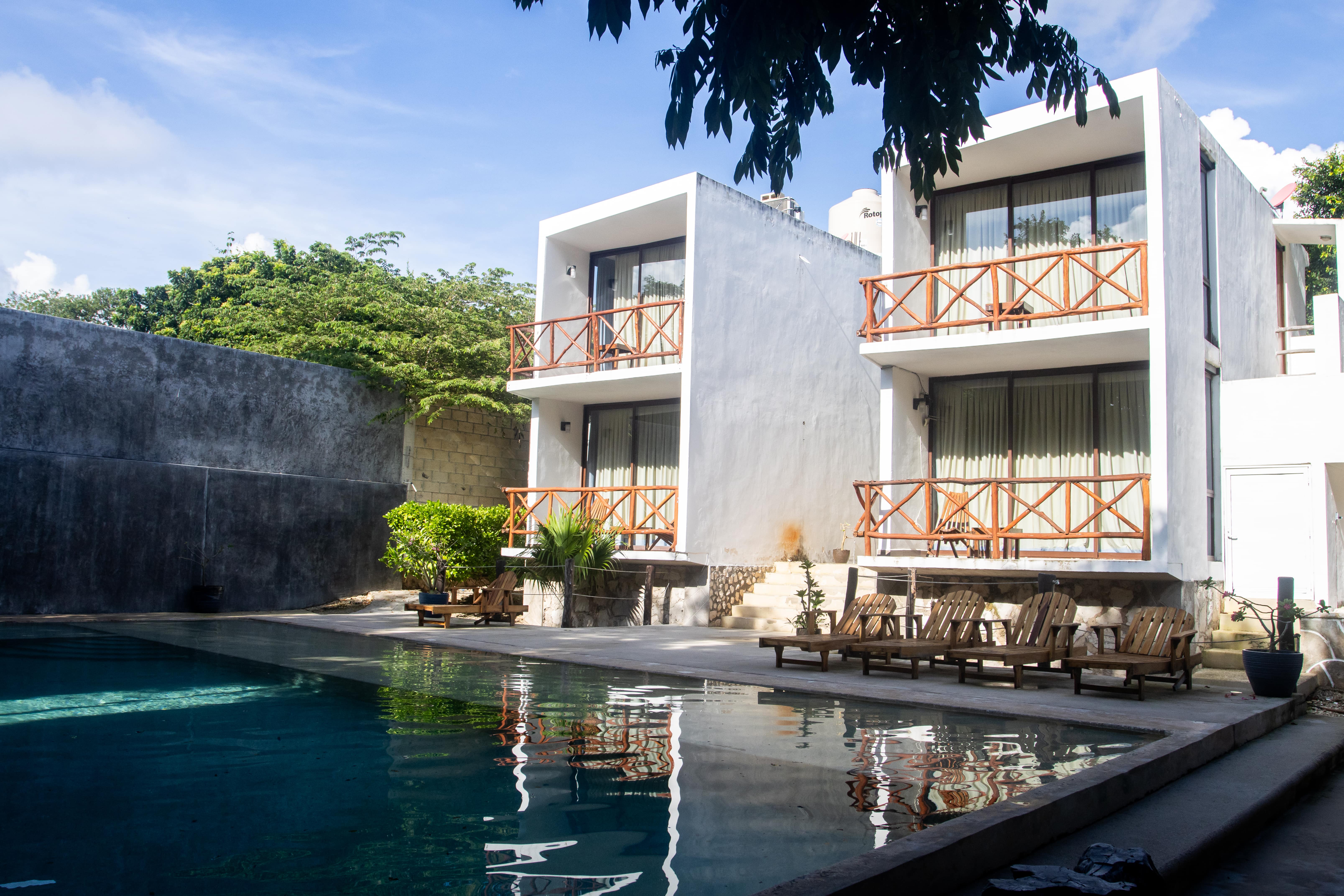 Double Pool View King Bed