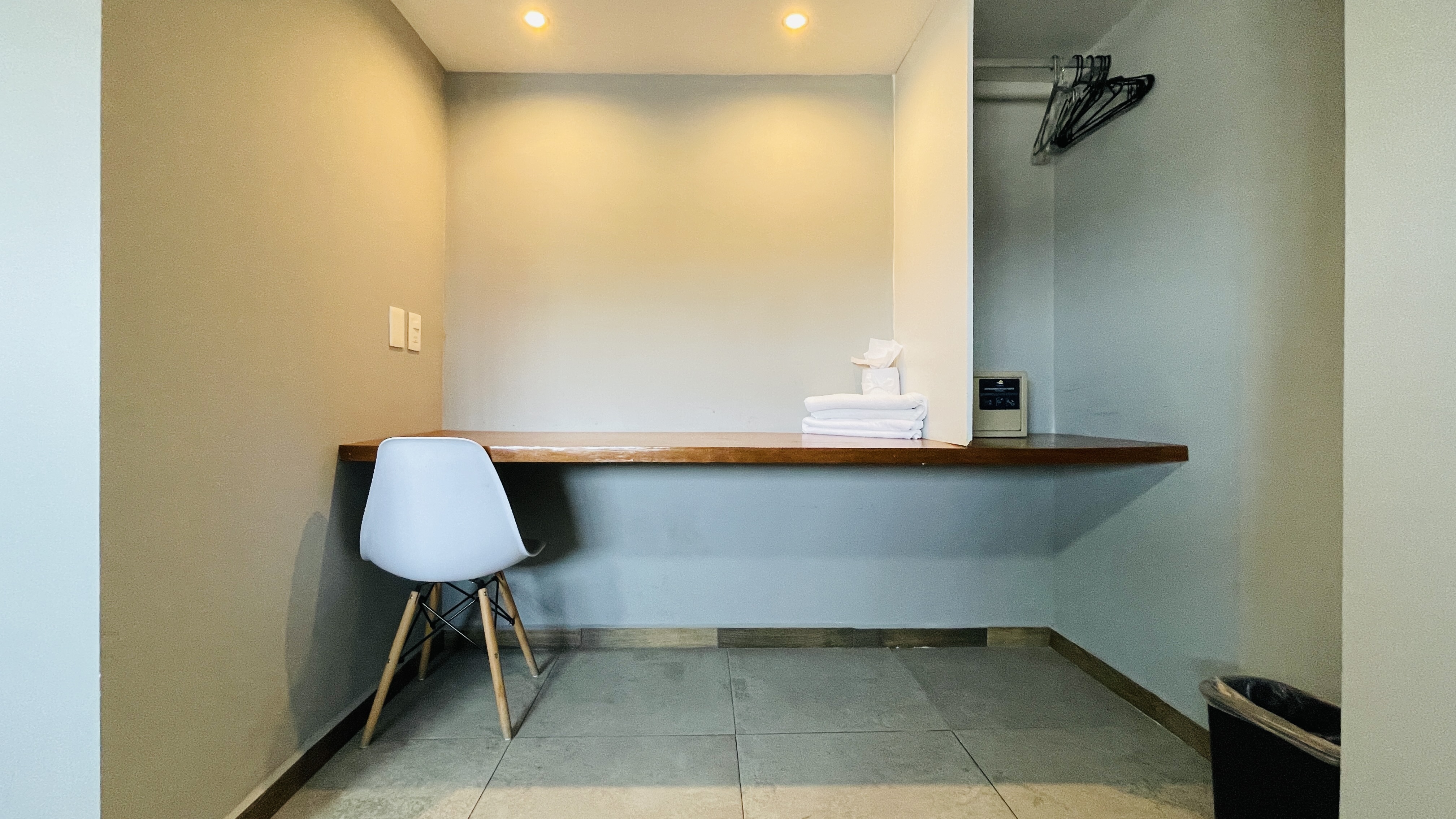 Quadruple Queen Size Bed