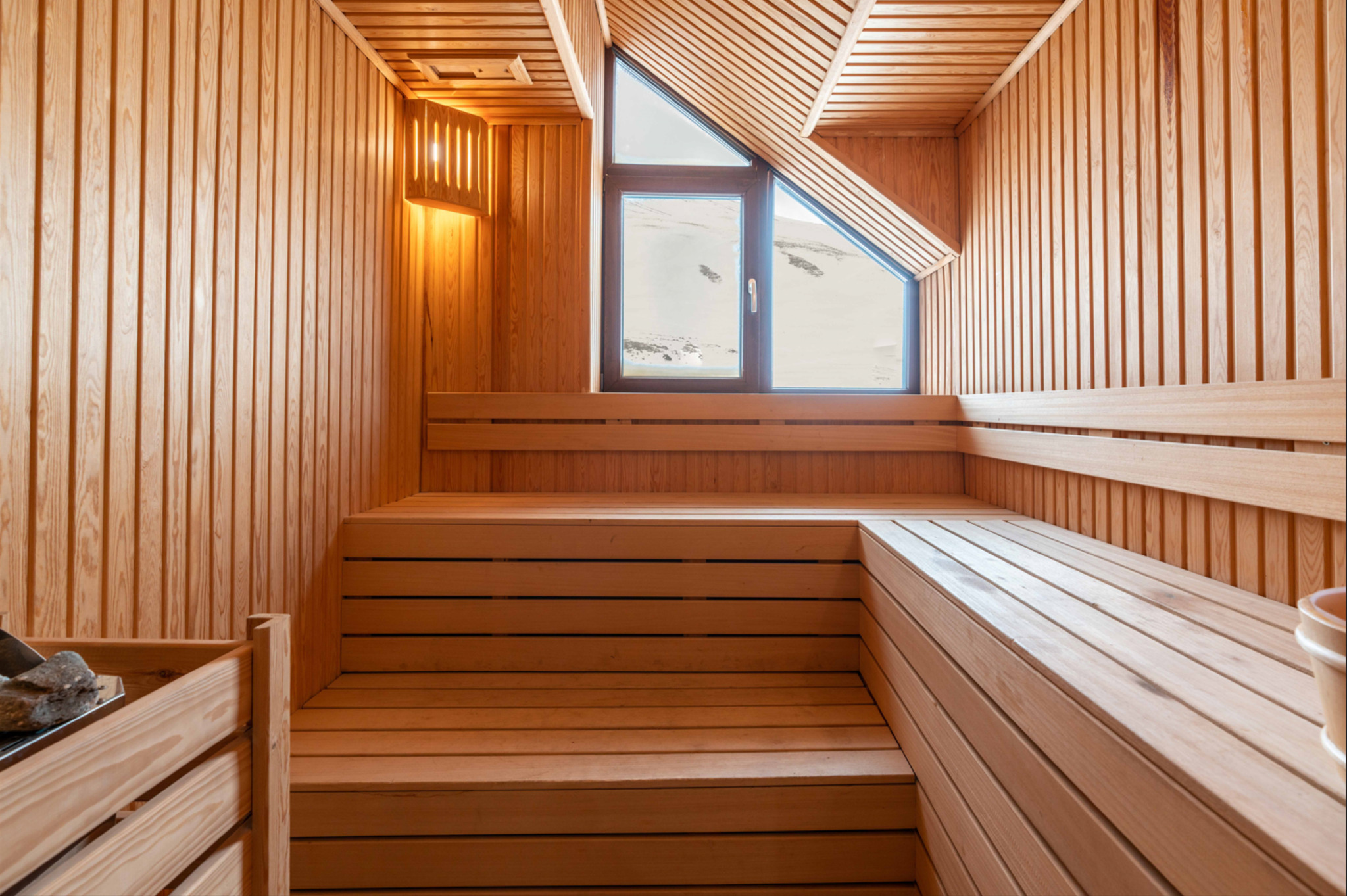 Junior Suite King Size Bed