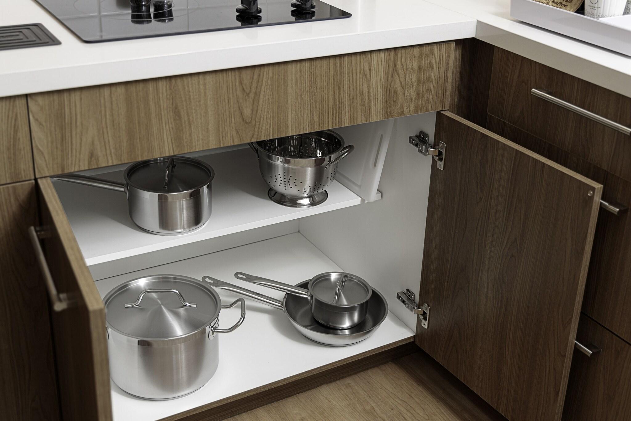 Studio Accessible King Size Bed