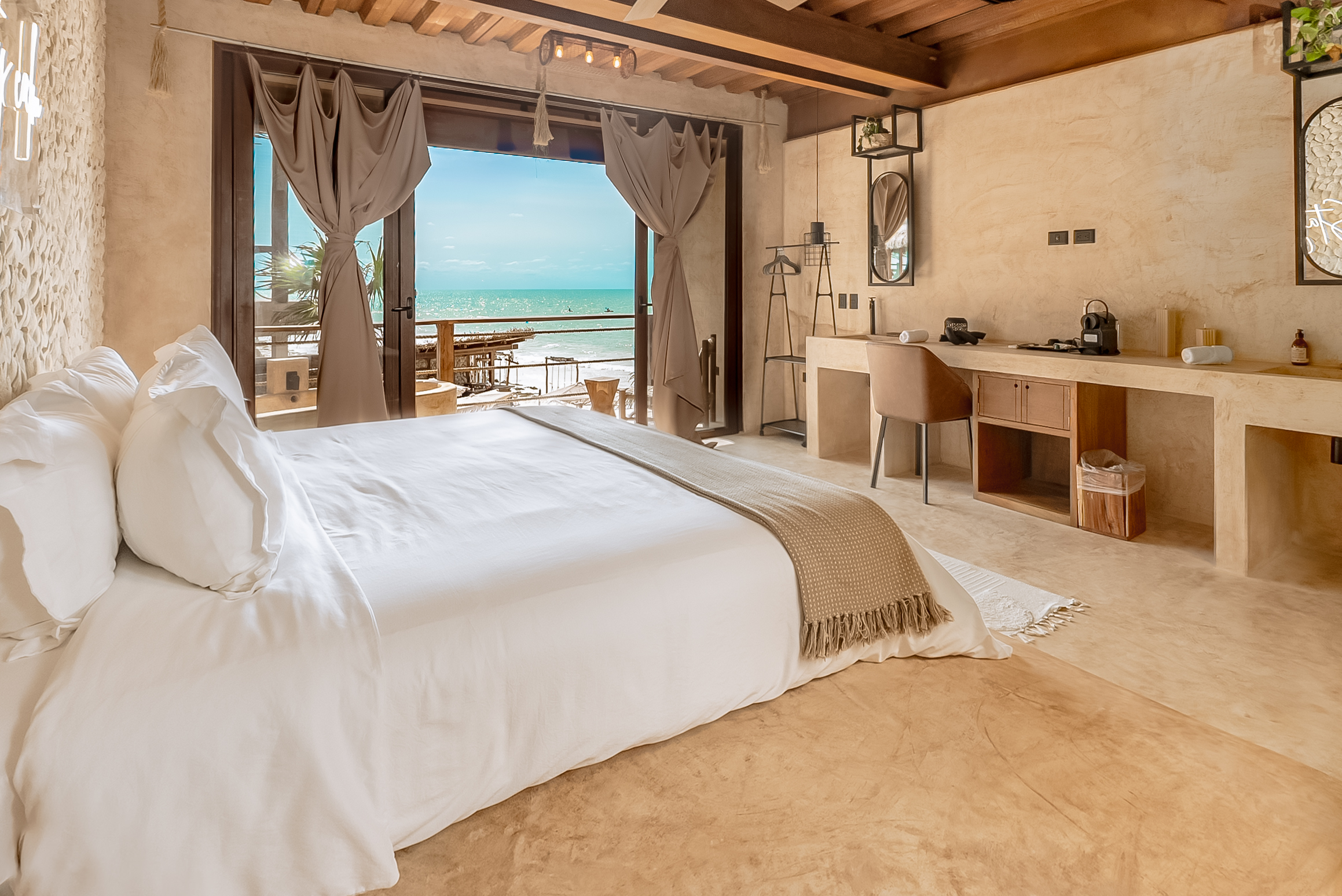 Suite Sea View King Bed