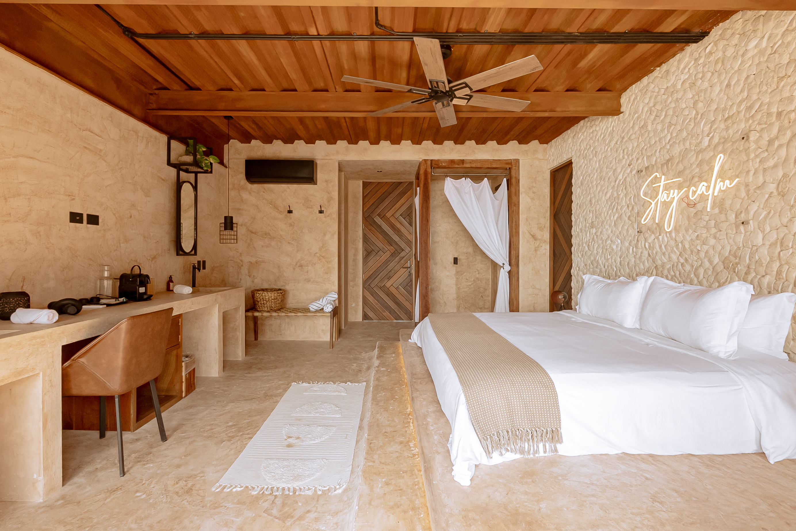 Suite Sea View King Bed