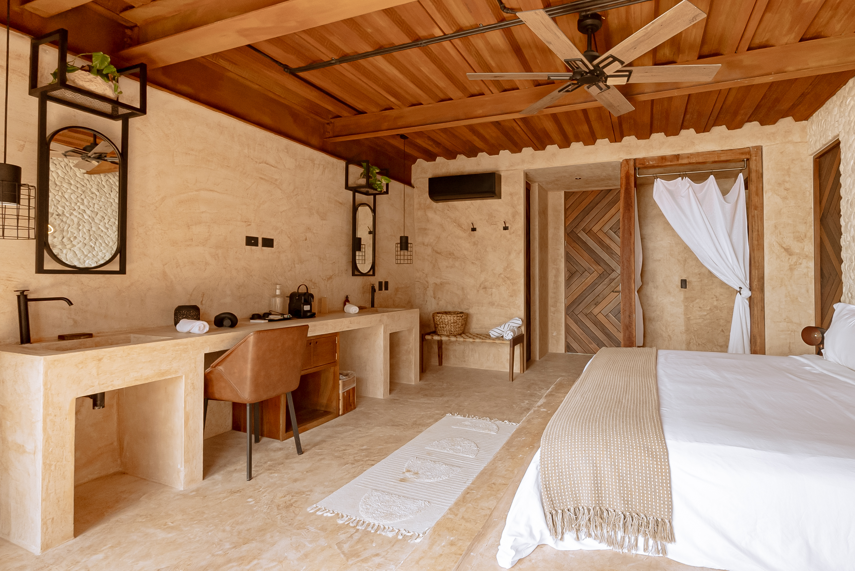 Suite Sea View King Bed