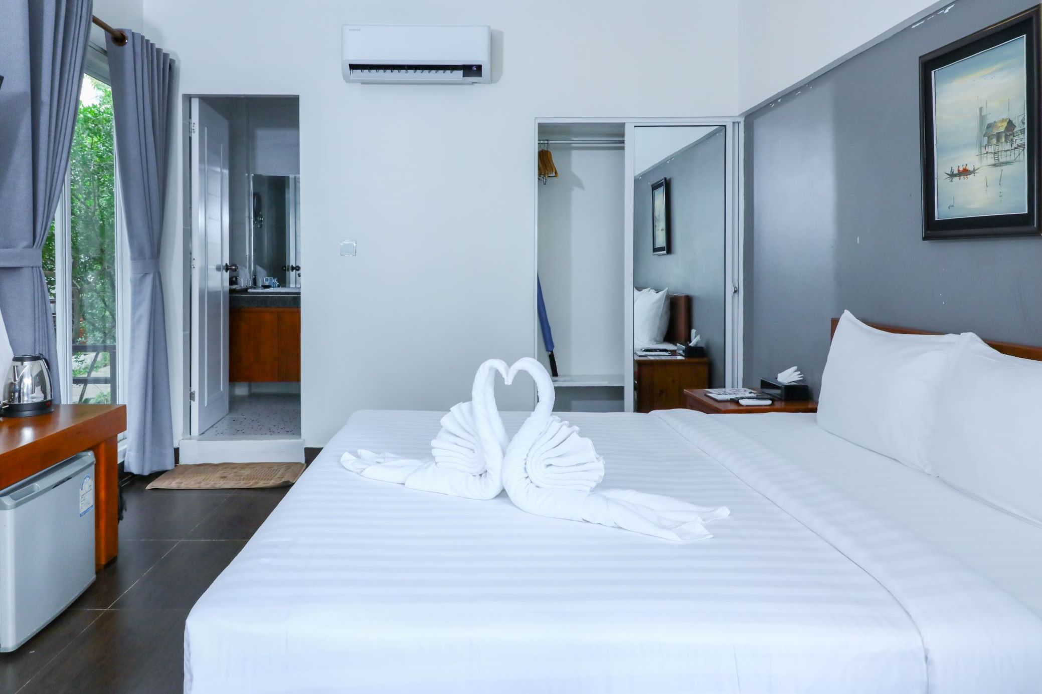 Double Deluxe Pool View