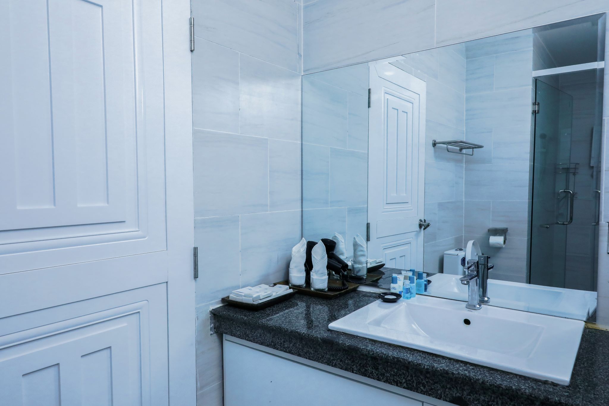 Twin Deluxe Pool View