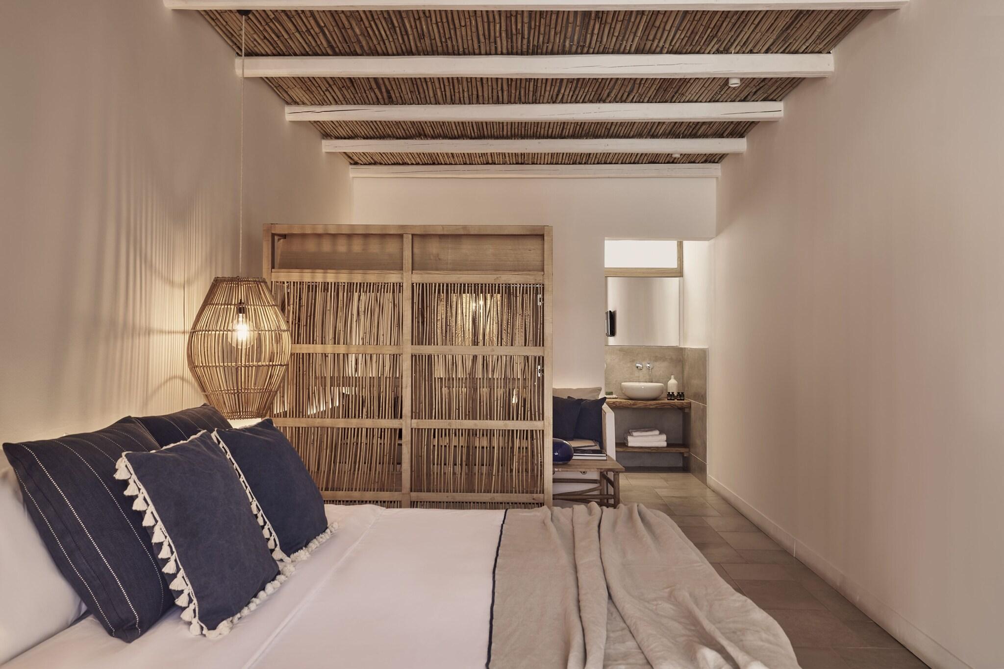 Double Deluxe King Bed