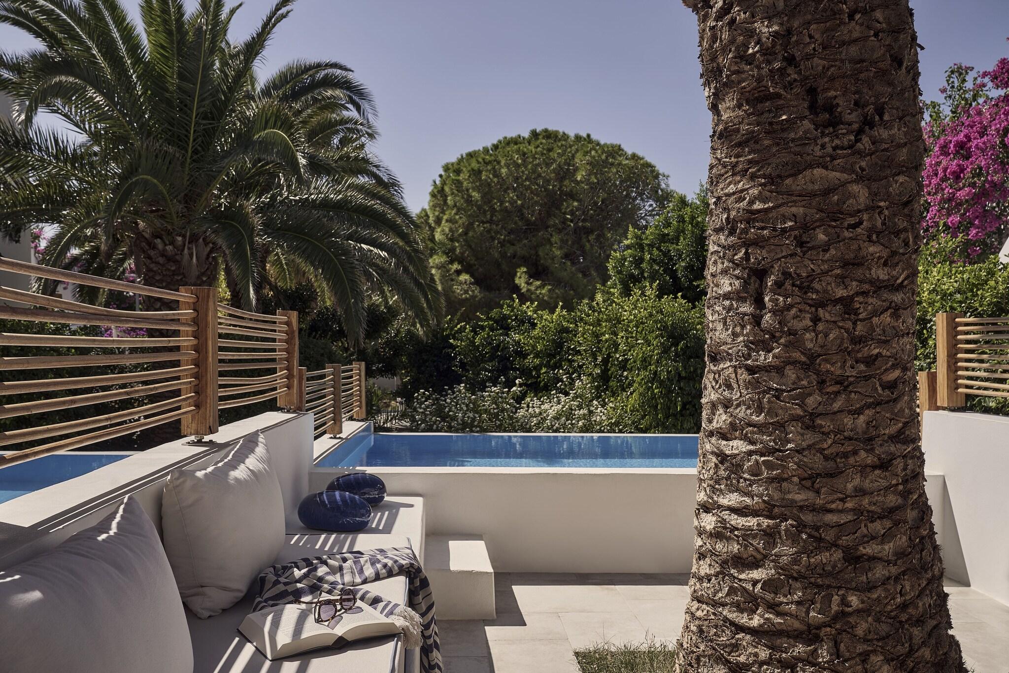 Studio with Private Pool