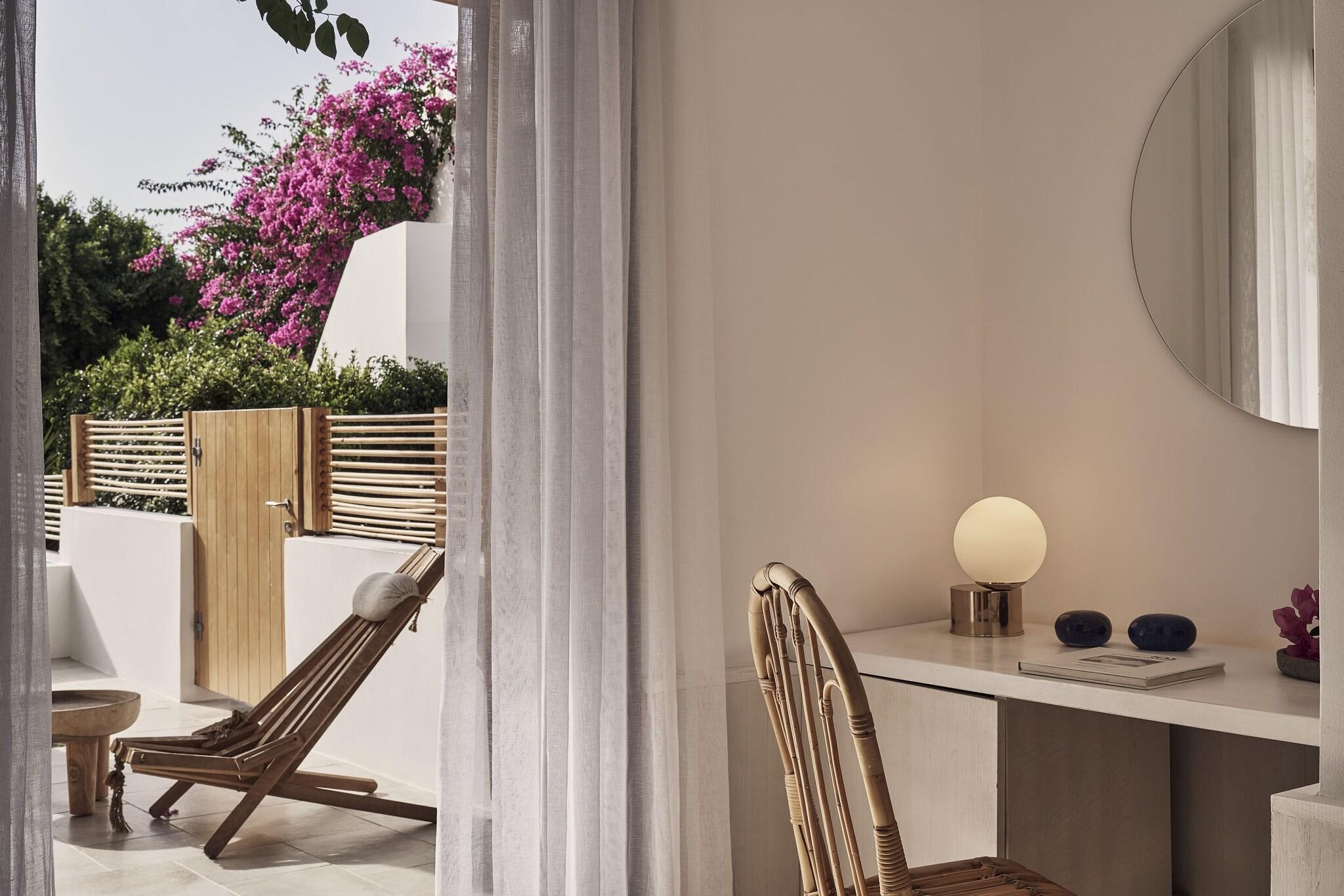 Studio with Private Pool