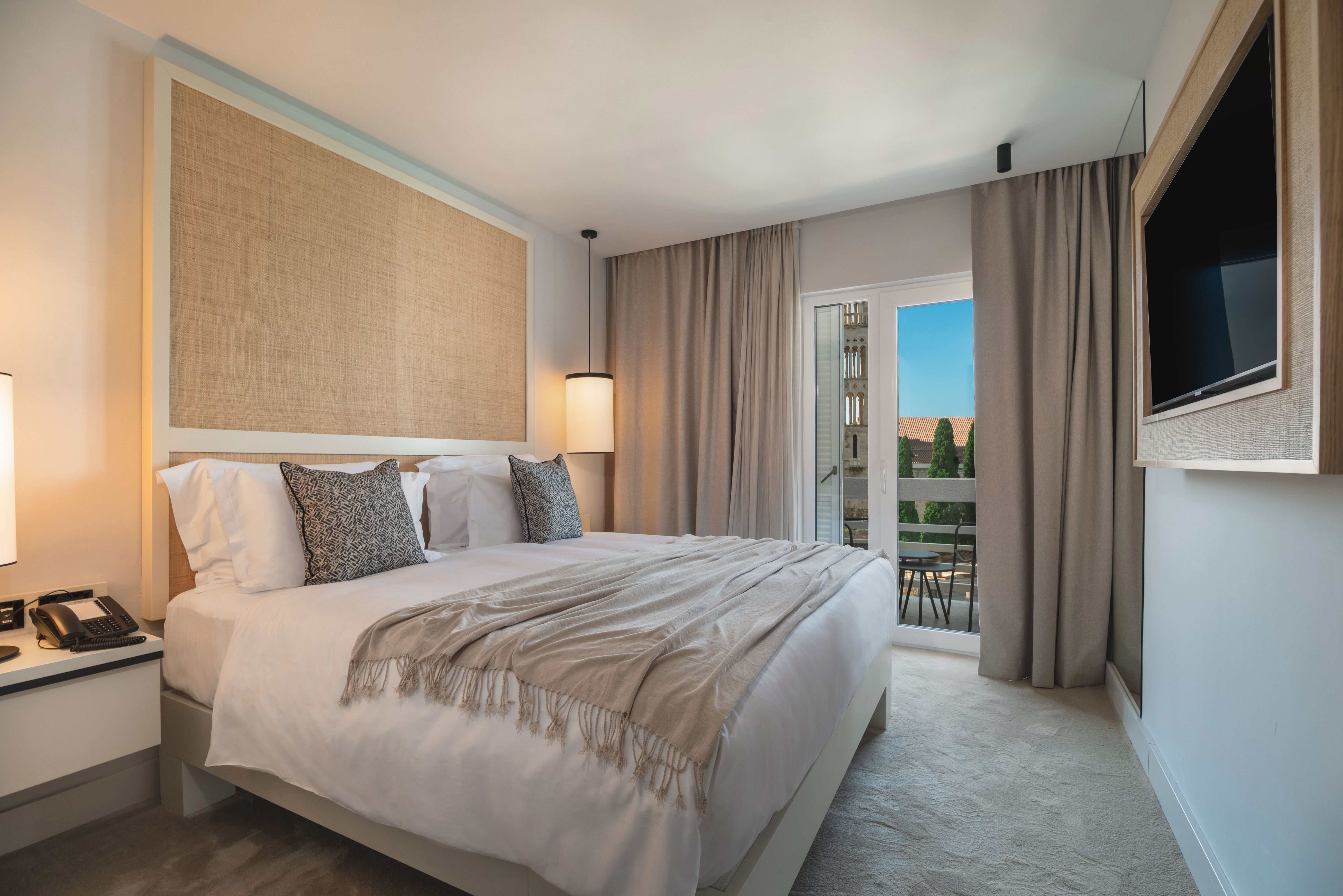 Junior Suite Sea View with Balcony