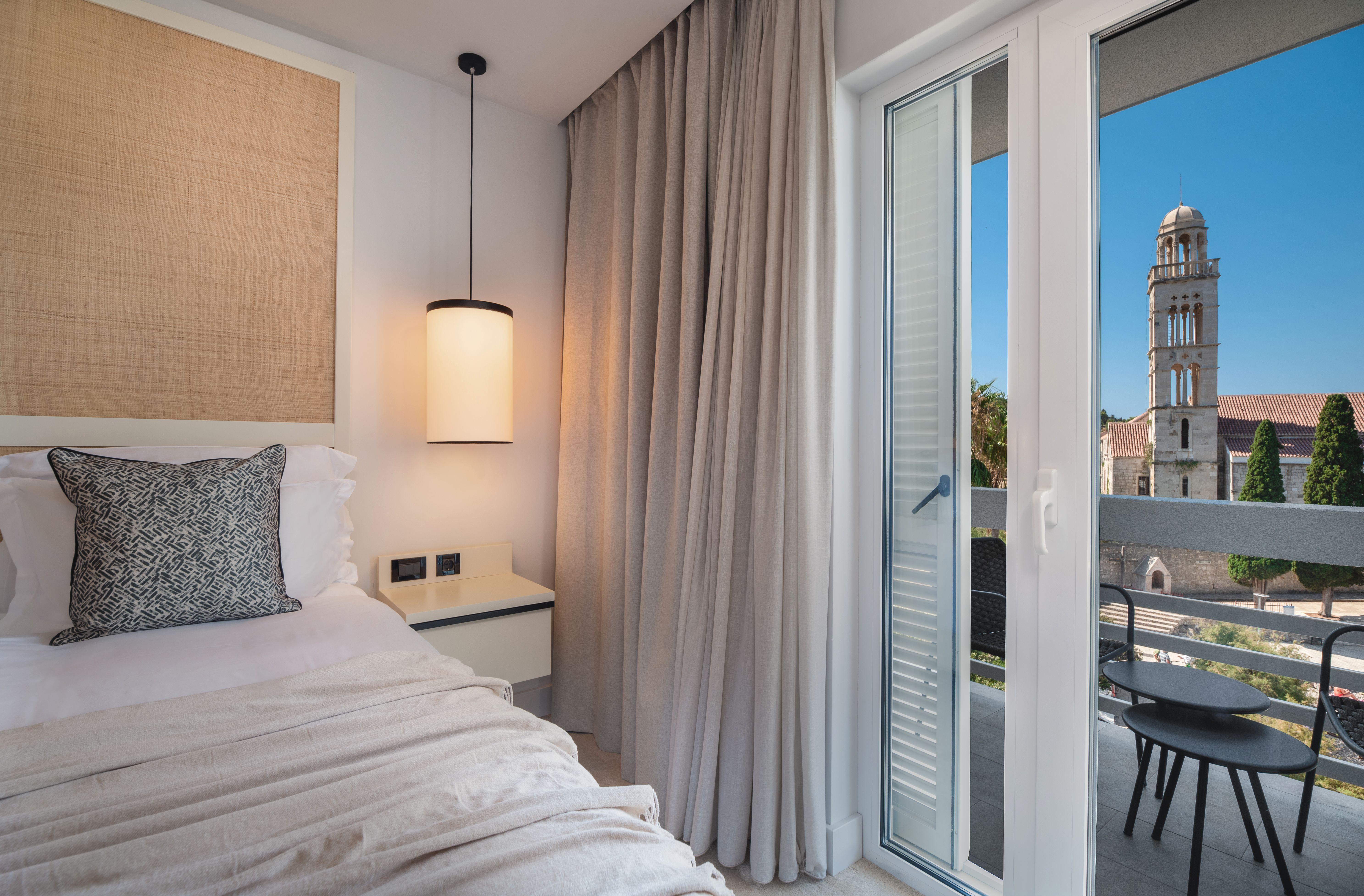 Junior Suite Sea View with Balcony