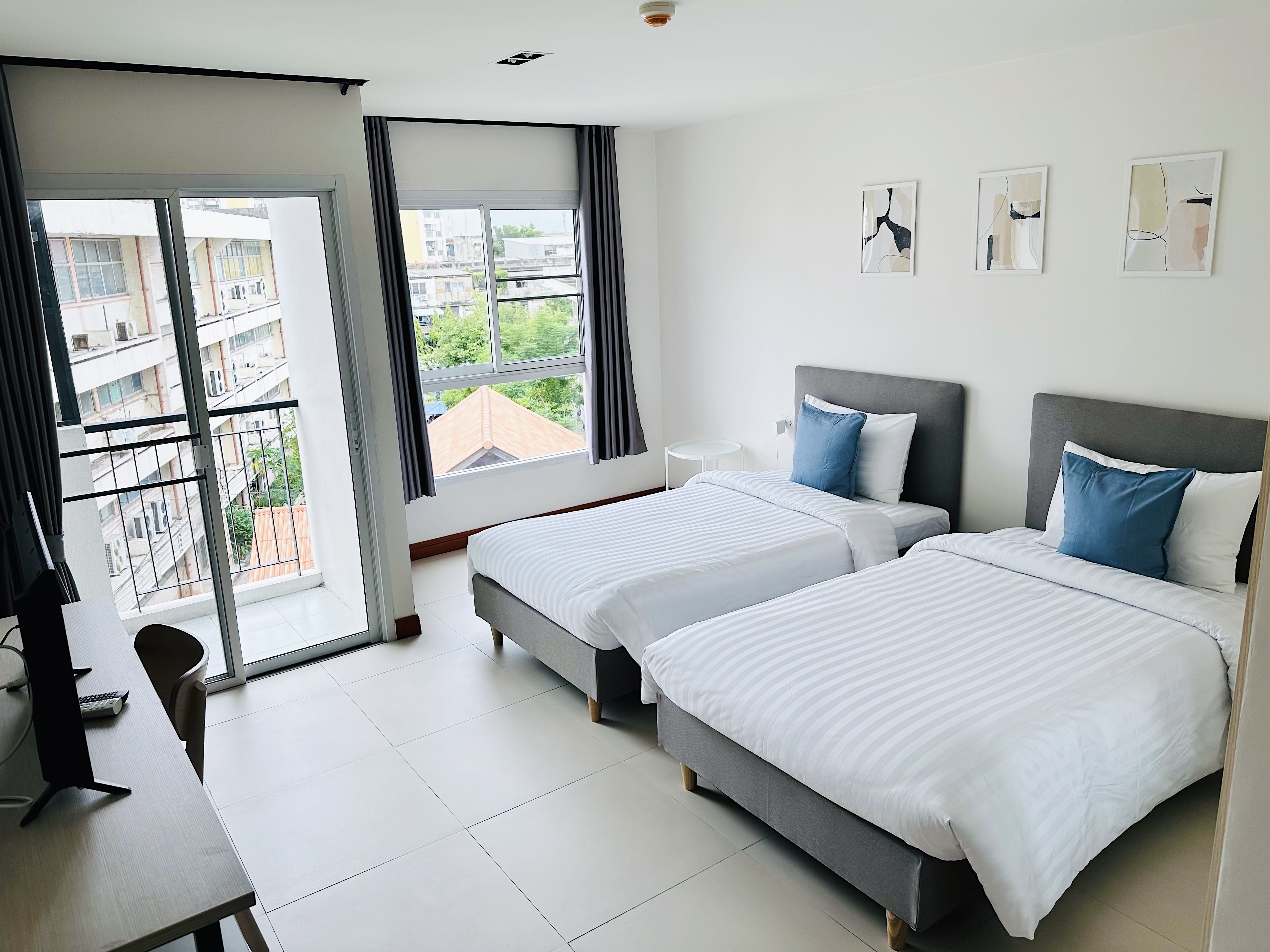 Twin Superior with Balcony