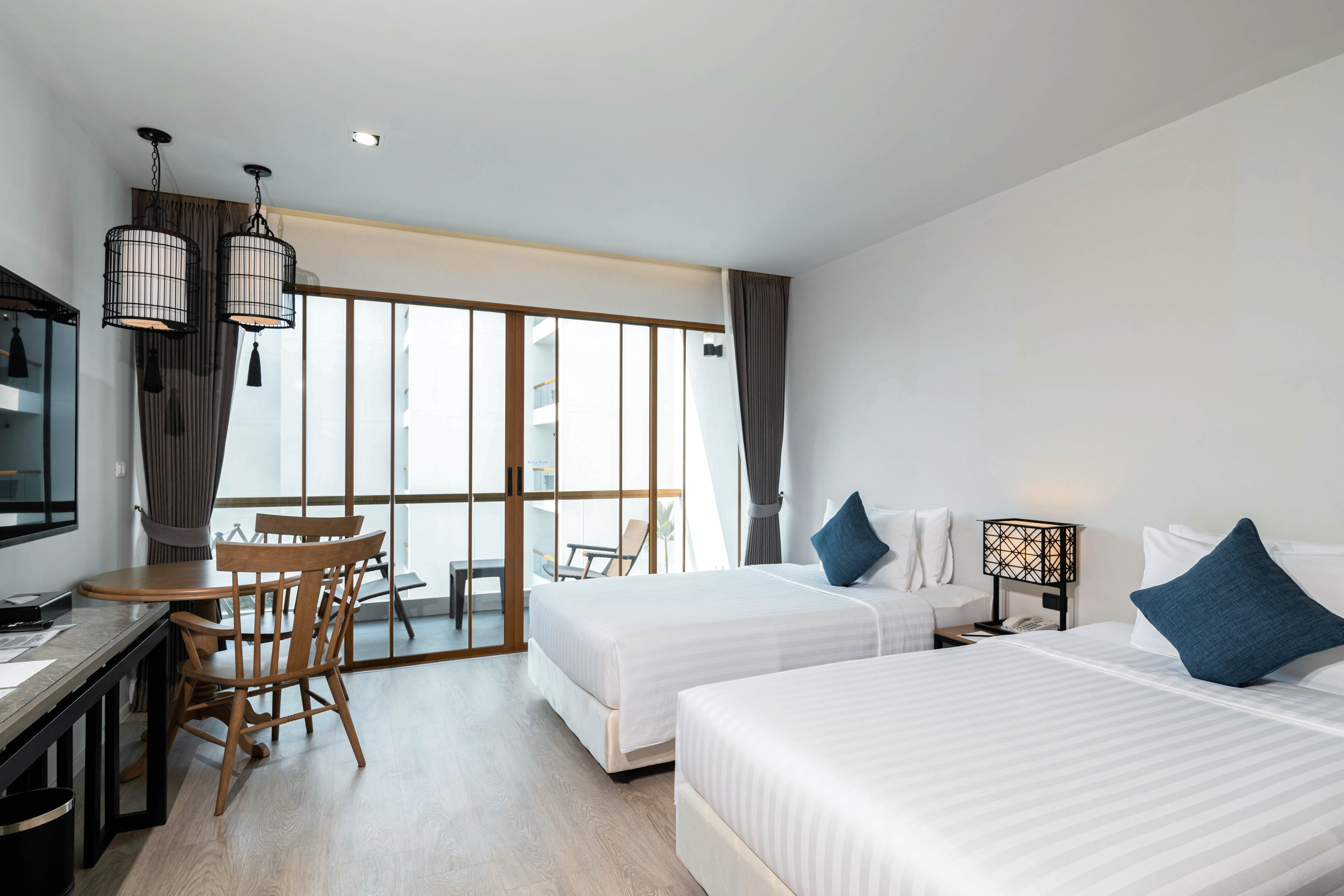 Twin Deluxe Pool View