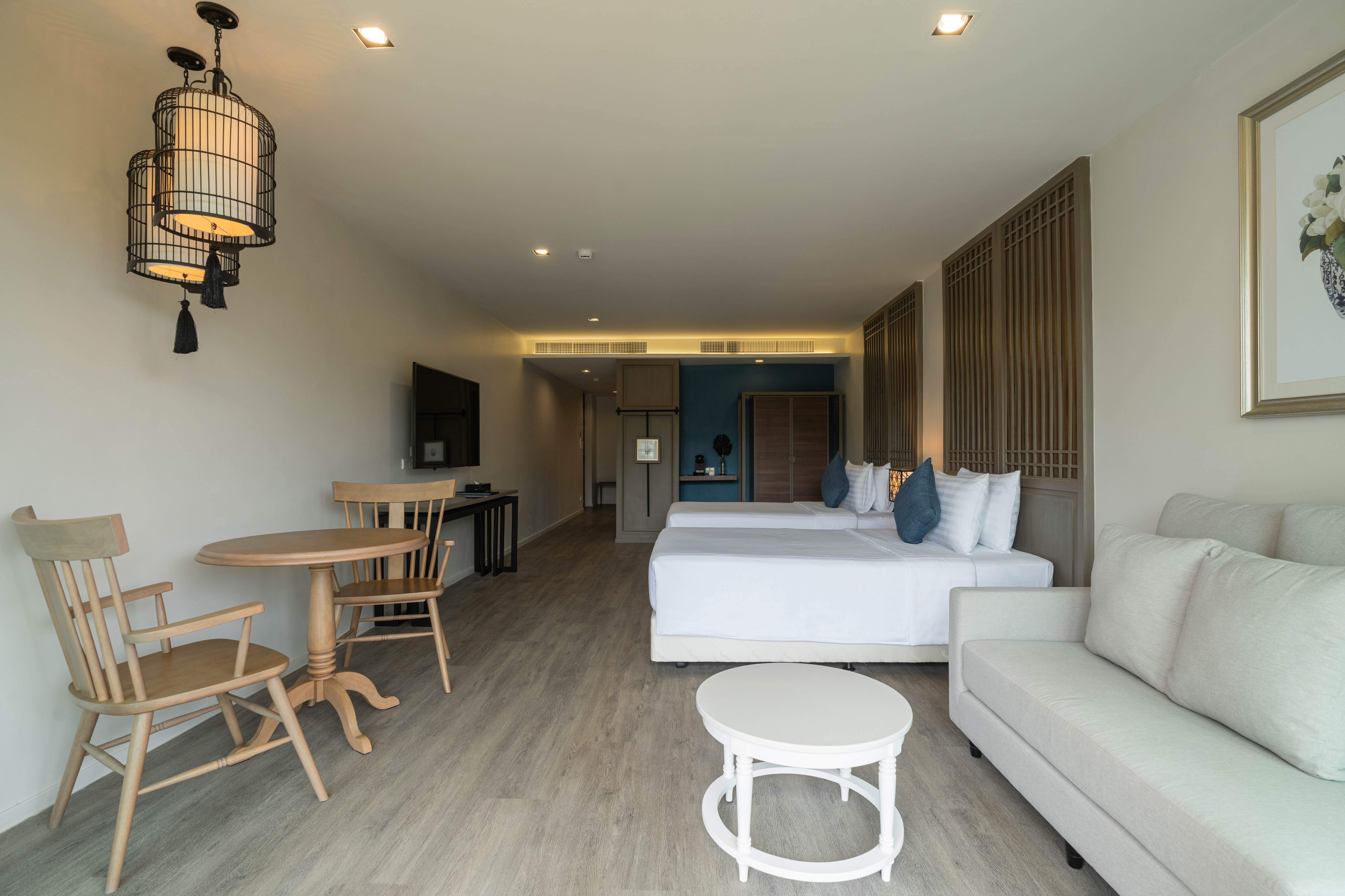 Twin Deluxe with Jacuzzi