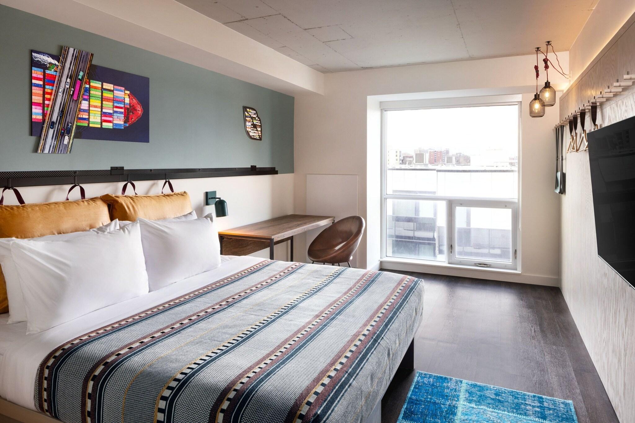 Double King Size Bed