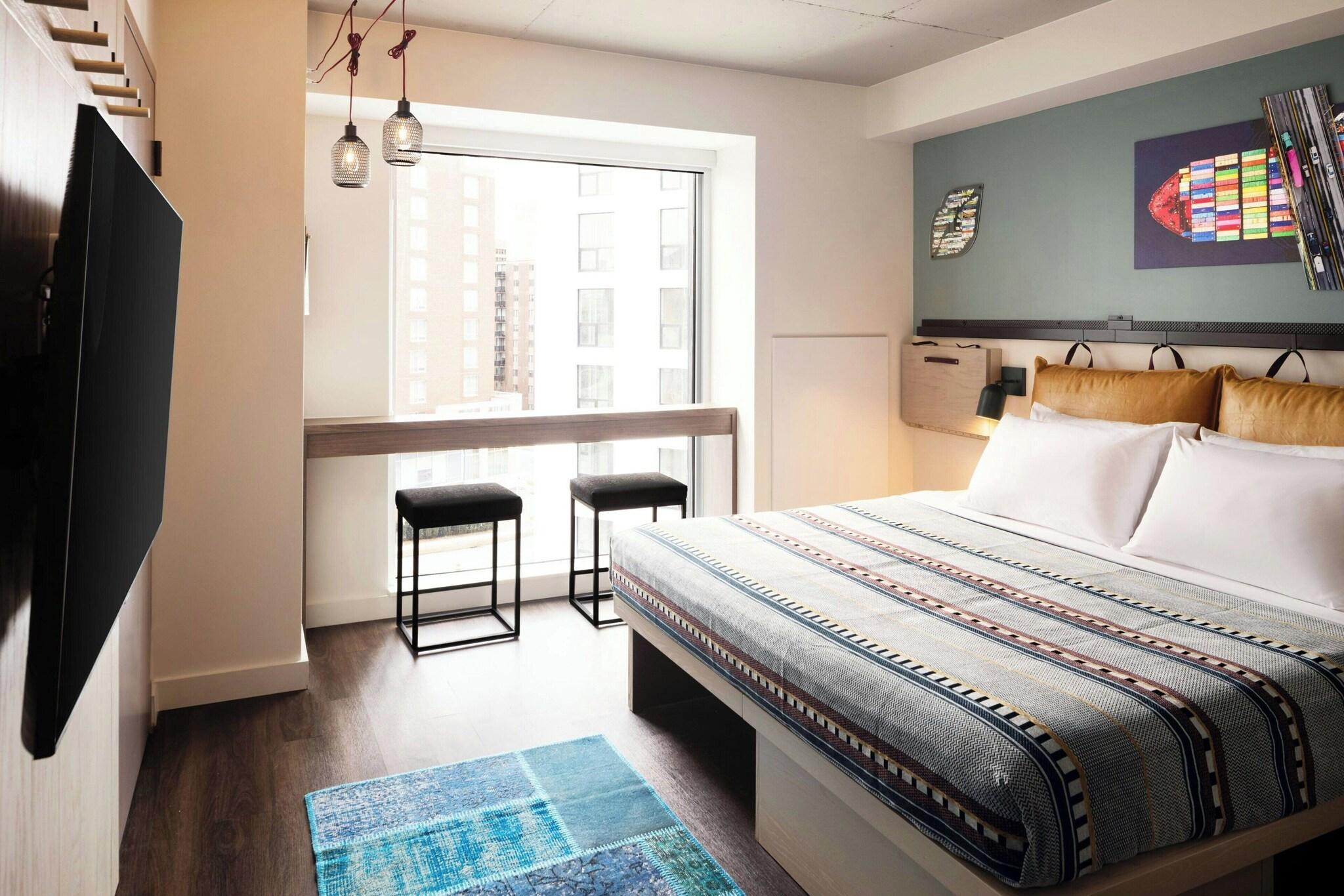 Studio King Size Bed