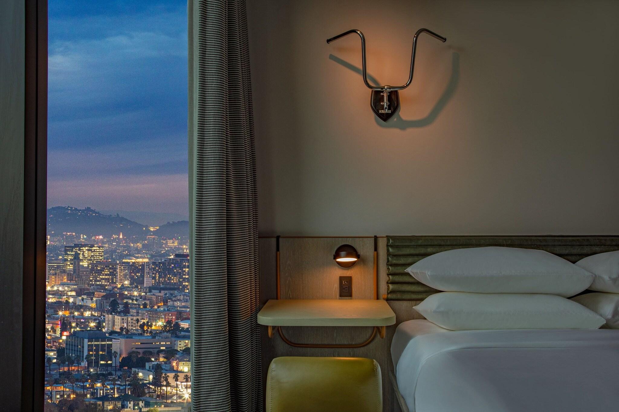 Double Accessible King Size Bed