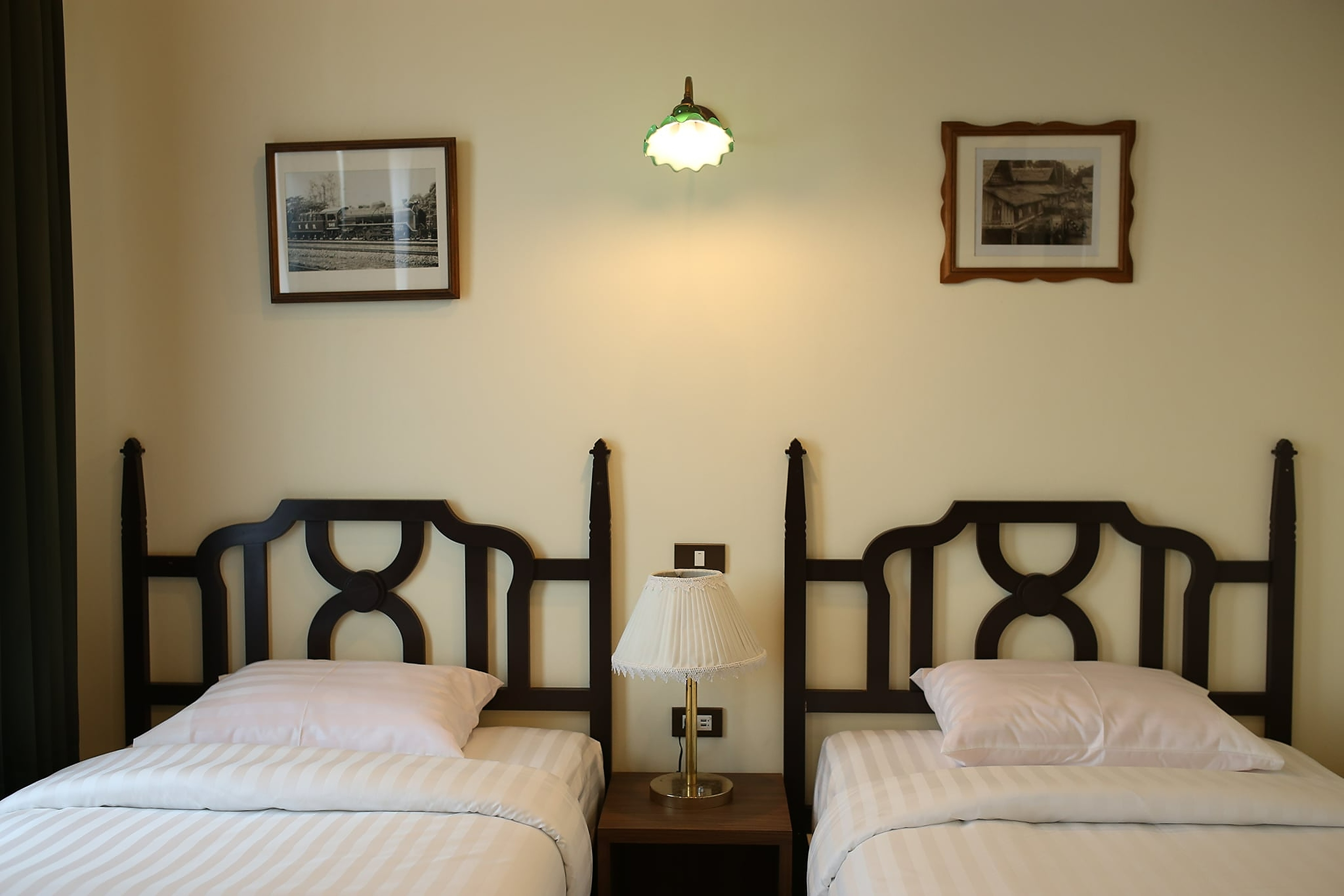 Twin Deluxe Garden View