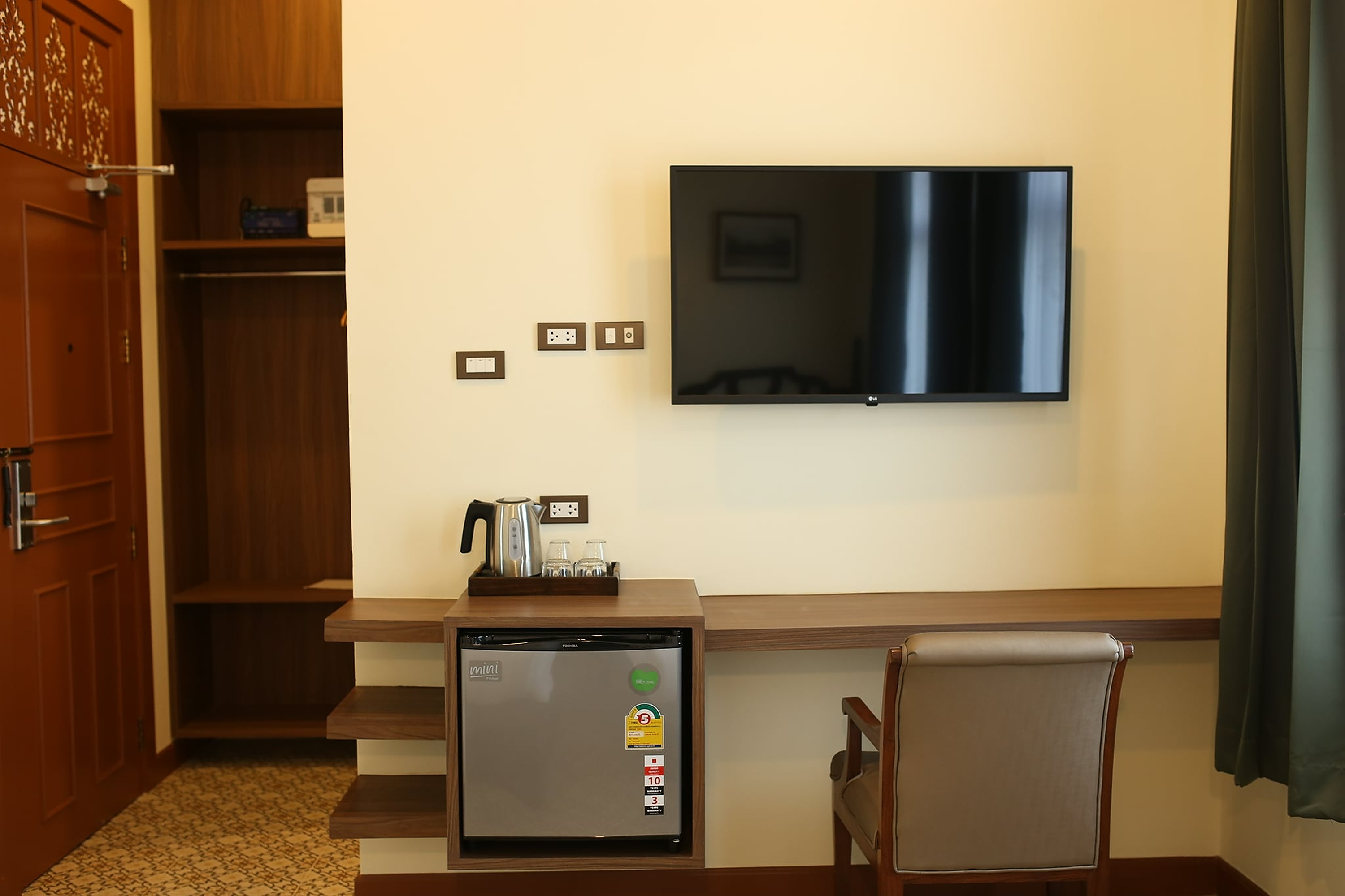 Twin Deluxe Garden View