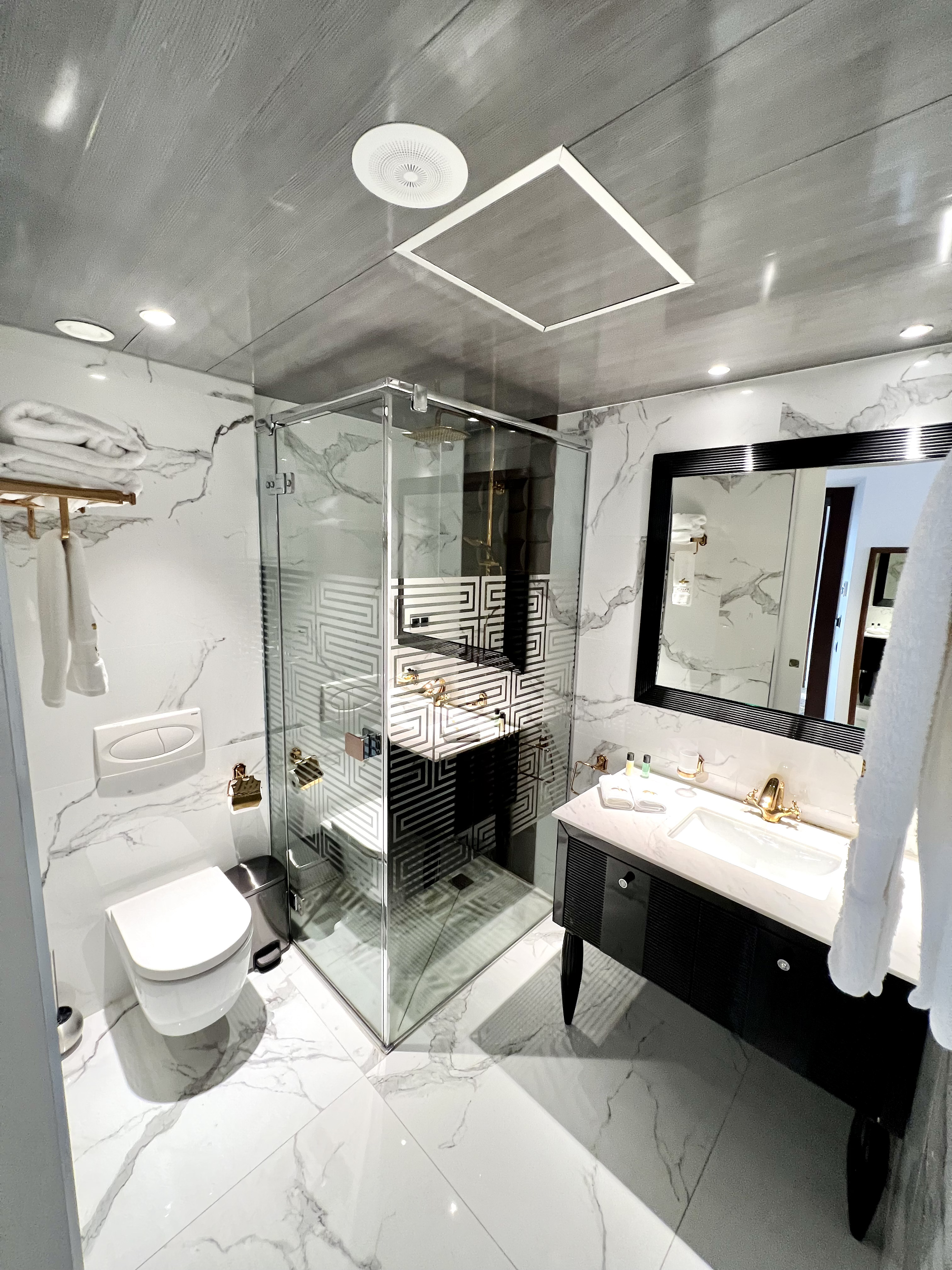 Double One Bedroom One Bathroom