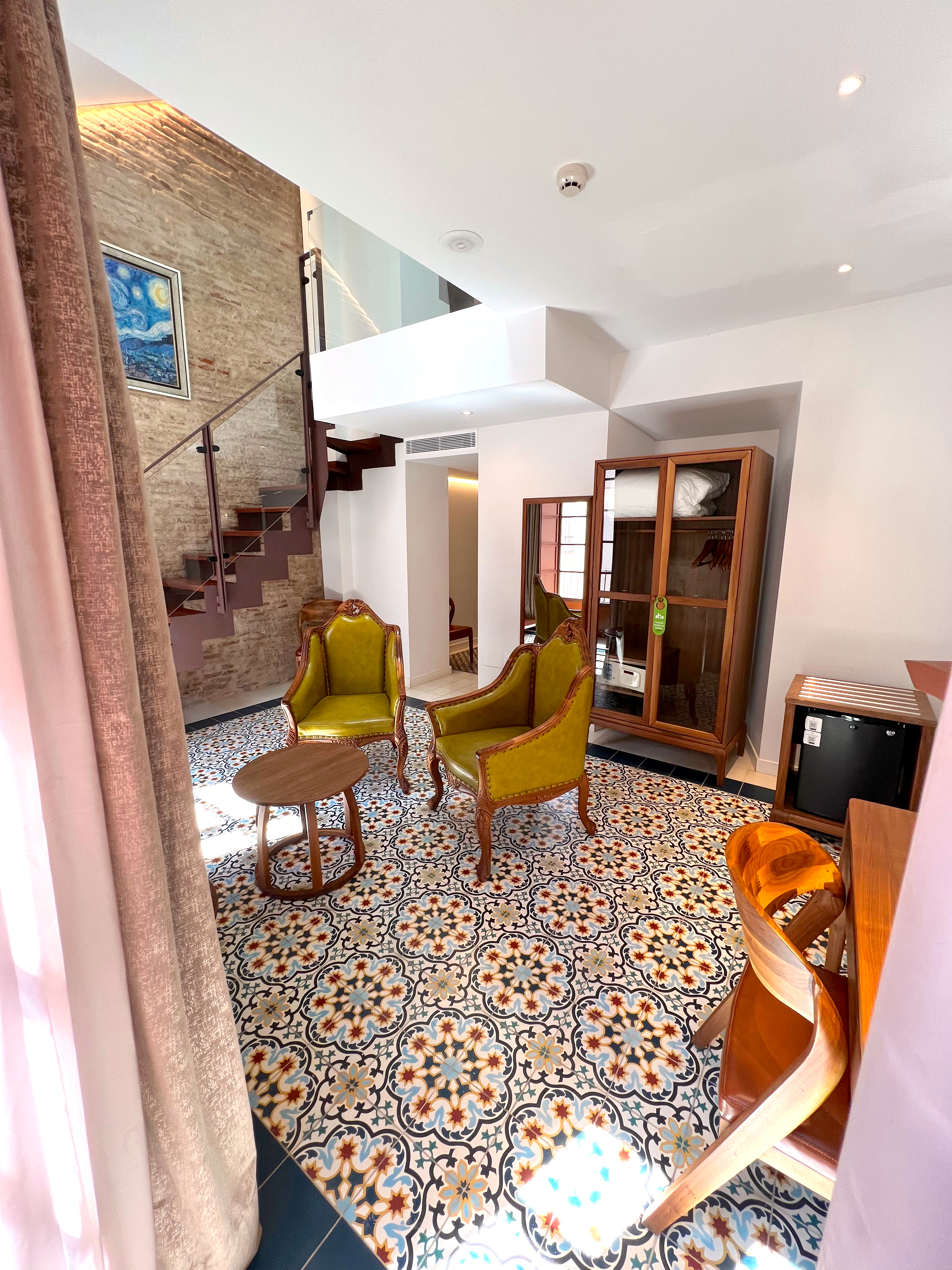 Suite King Bed with Jacuzzi