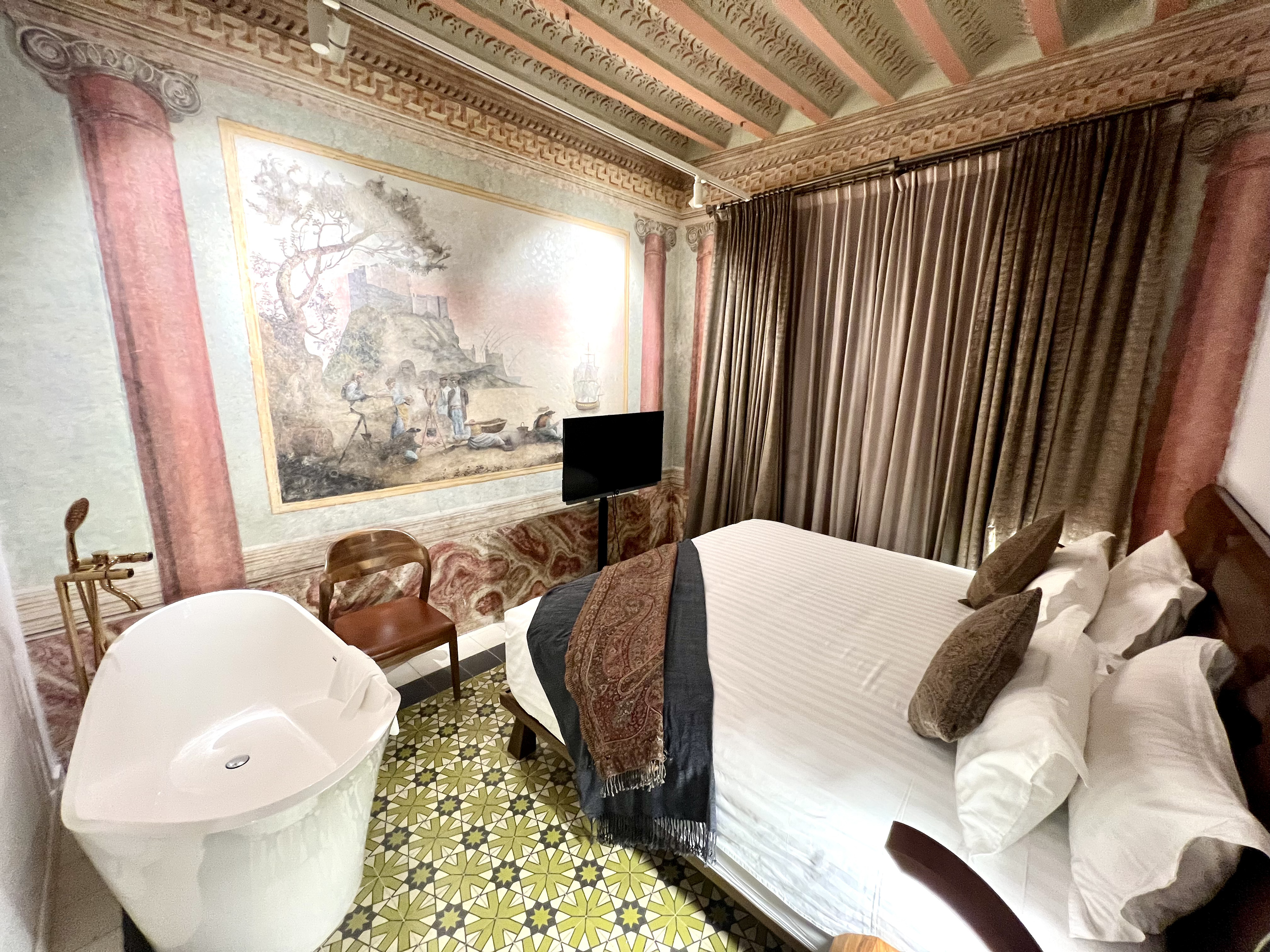 Double One Bedroom One Bathroom