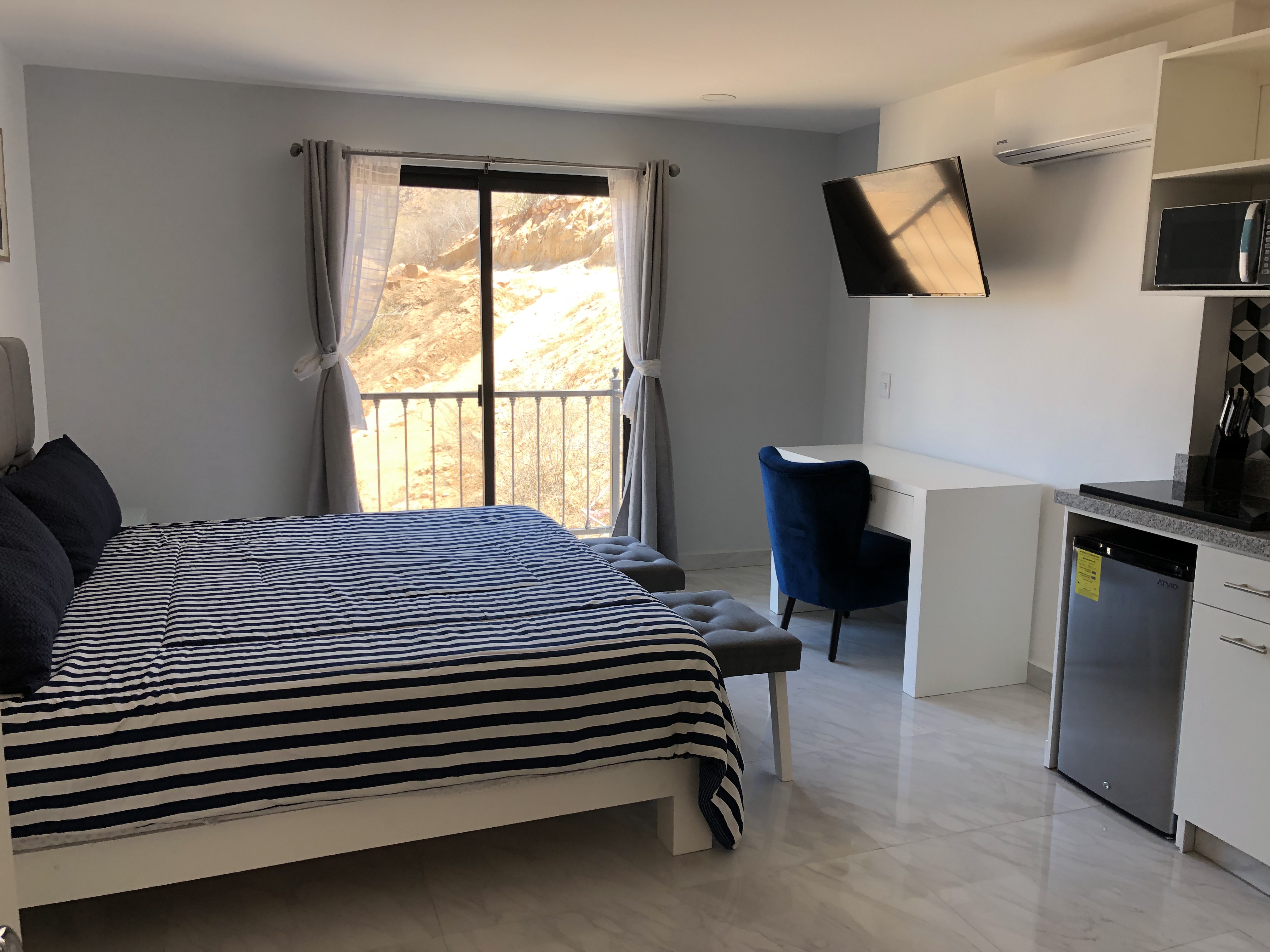 Suite Deluxe King Bed