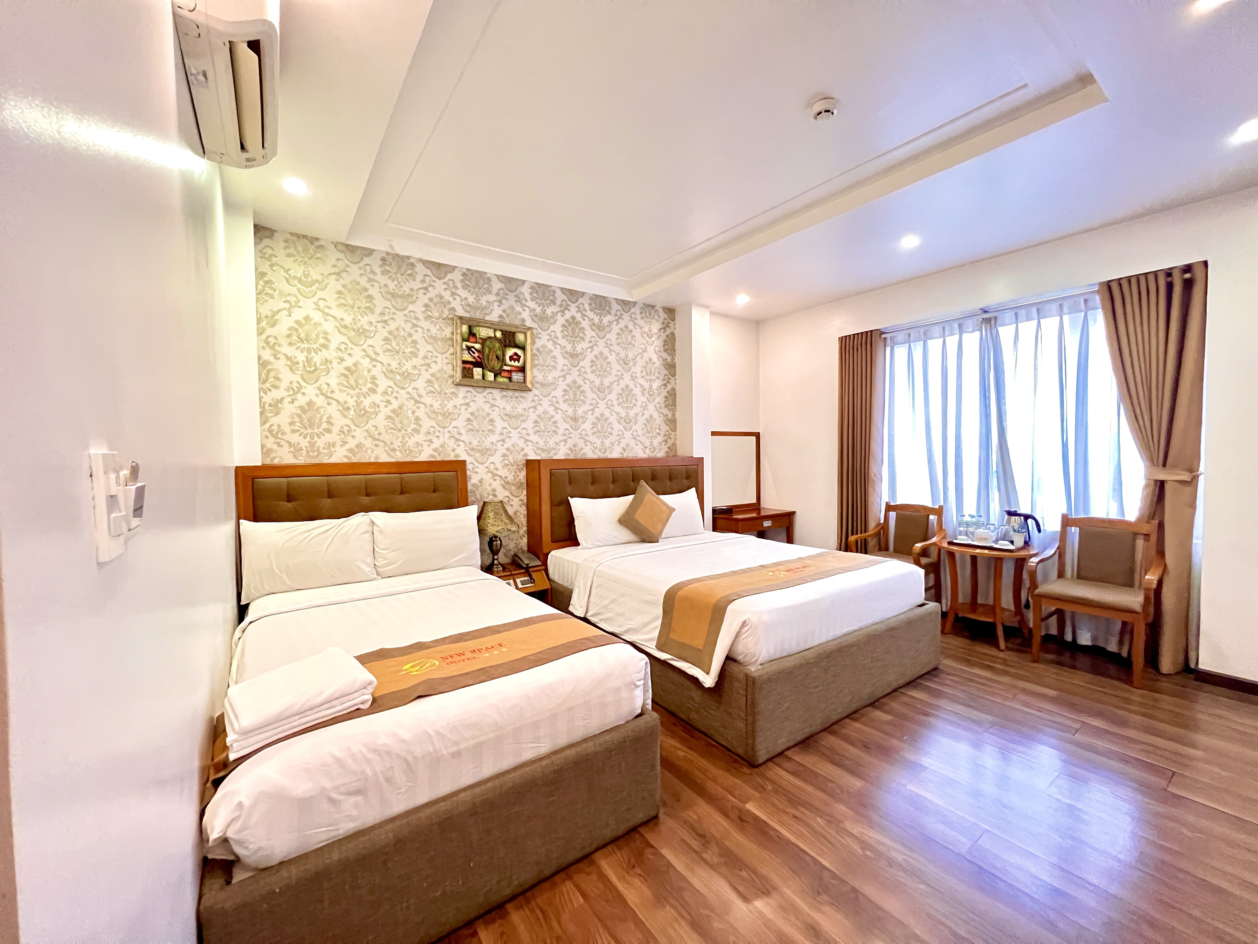 Family Room City View Two Beds