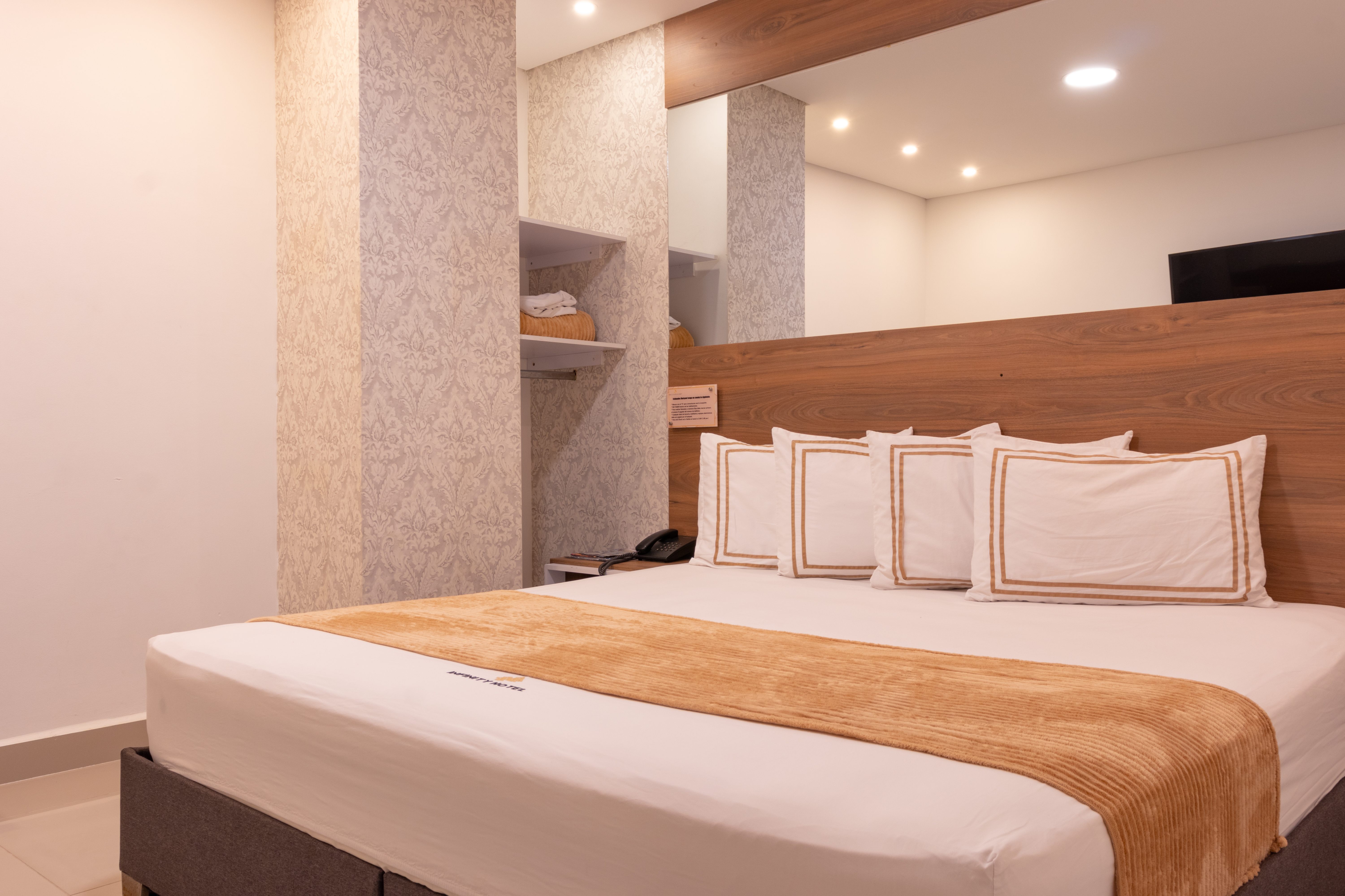 Double Luxury One Bedroom