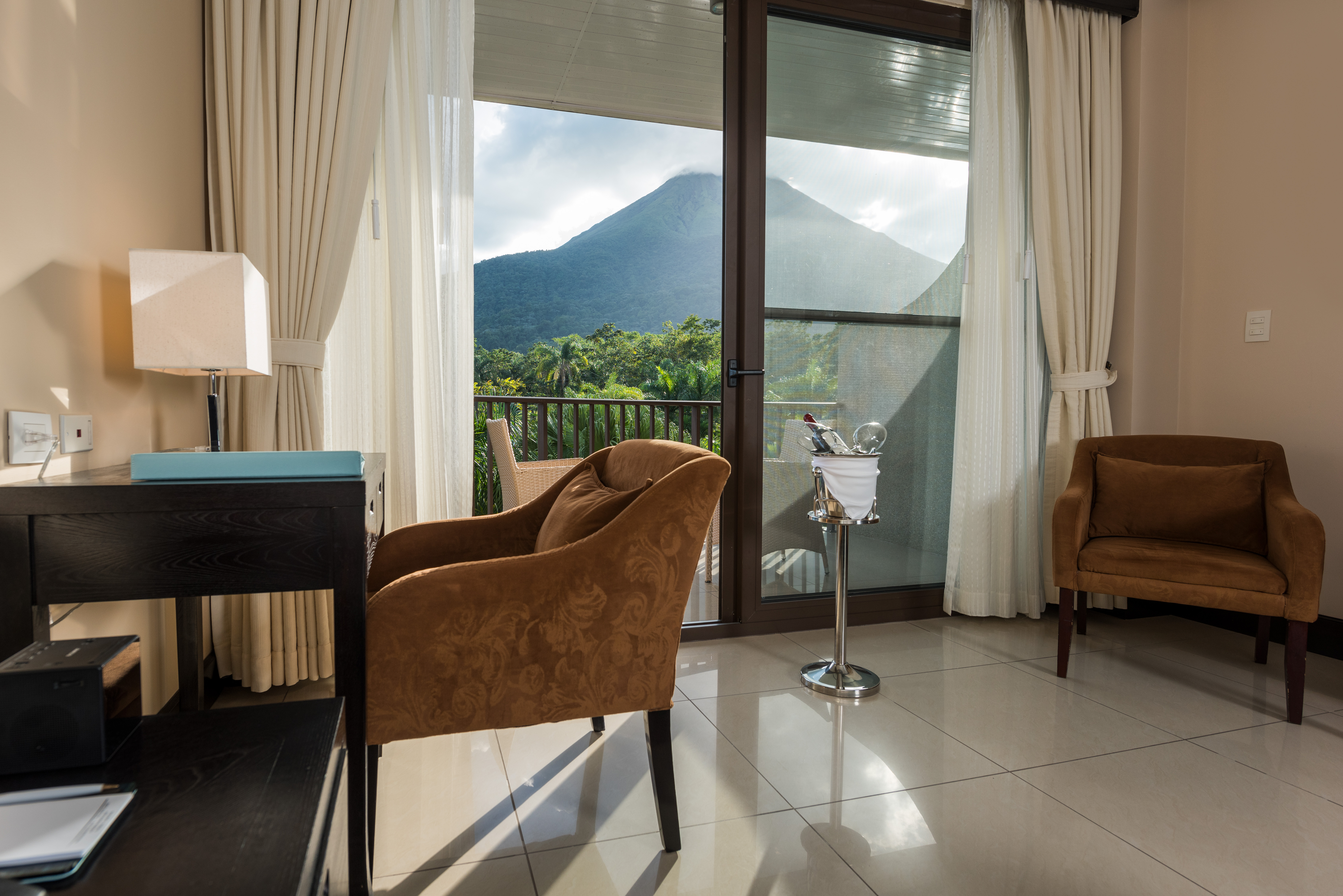 Double Deluxe Queen Bed