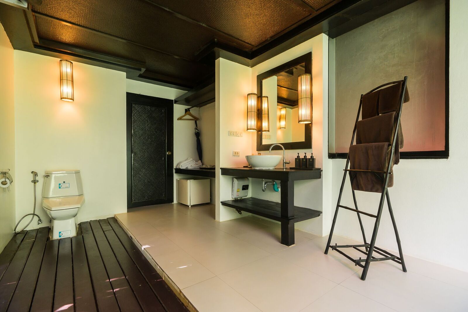 Family Room Connecting Room