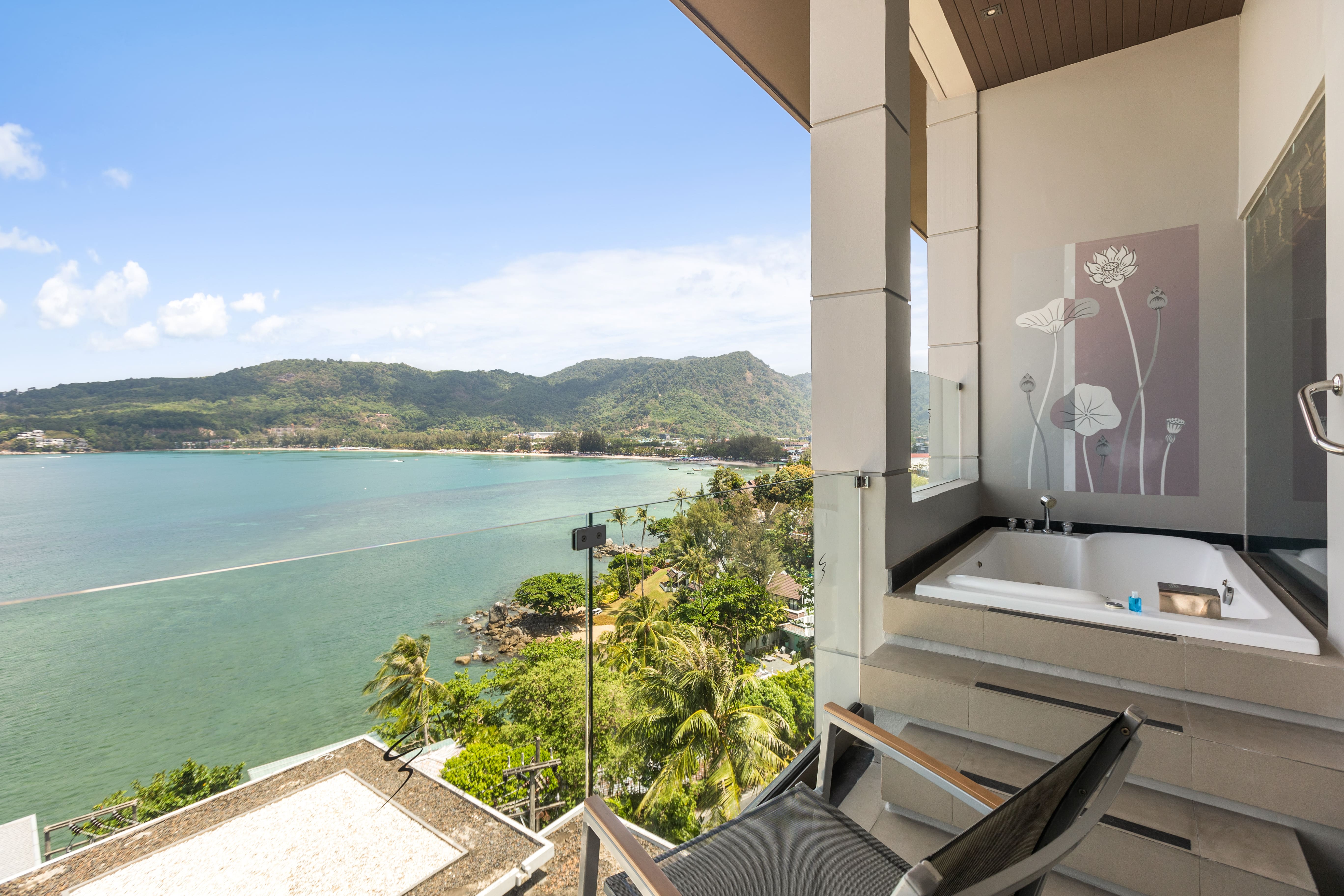 Junior Suite with Jacuzzi