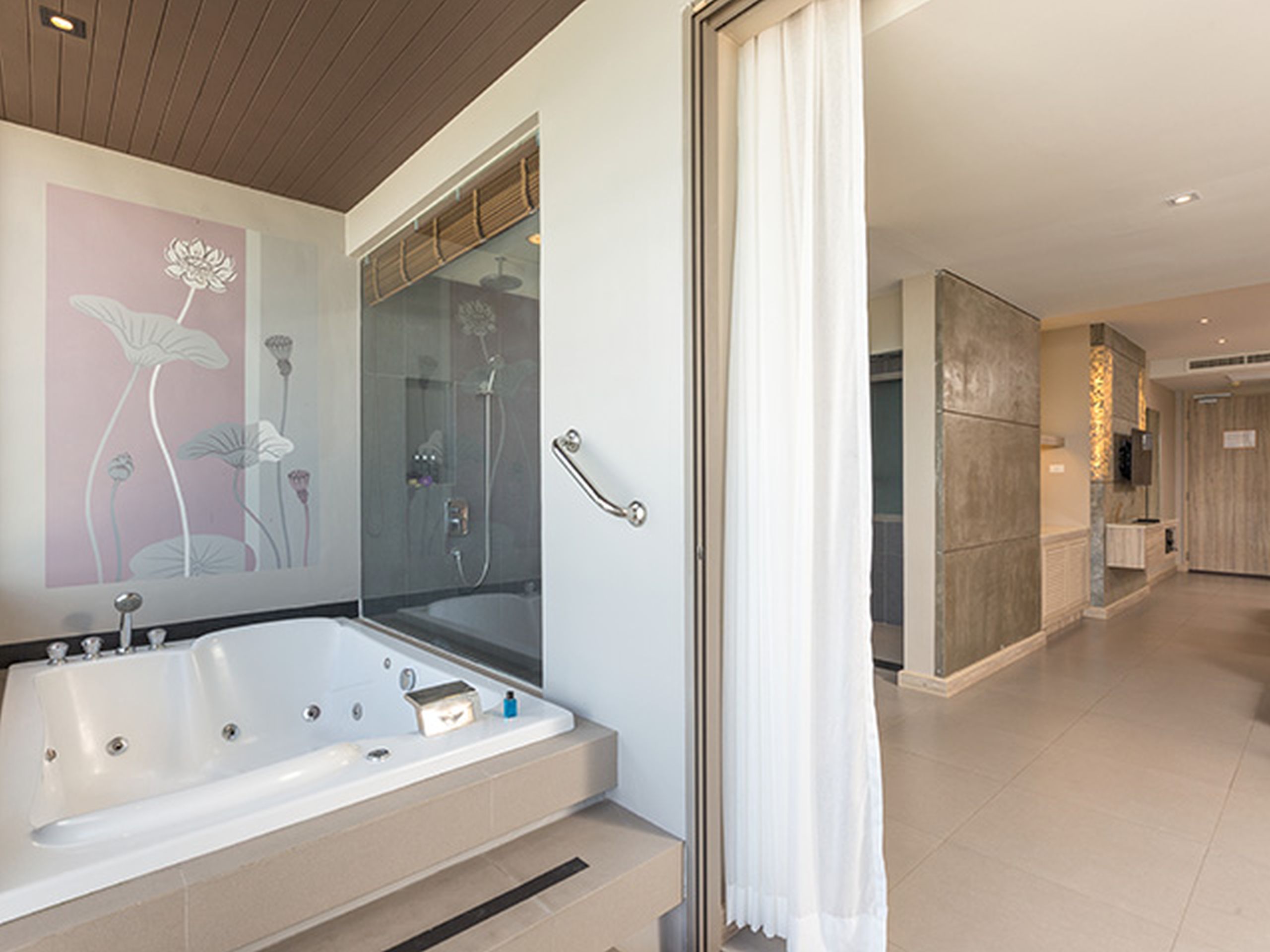 Junior Suite with Jacuzzi