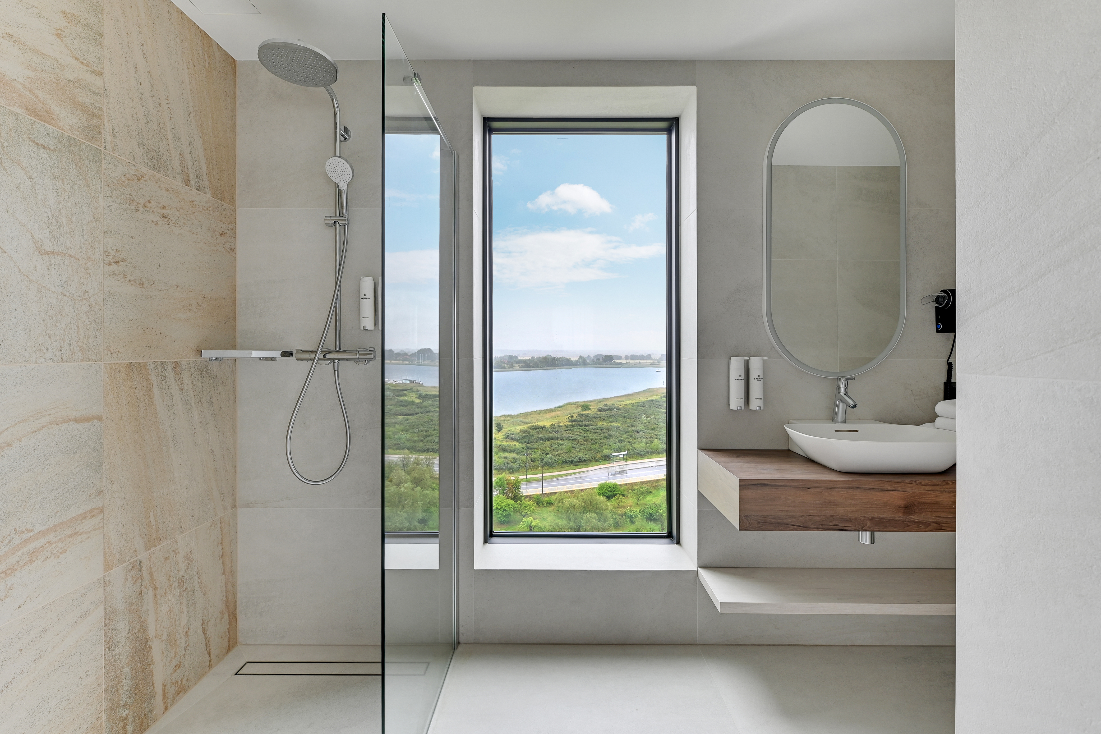 Double or Twin Deluxe