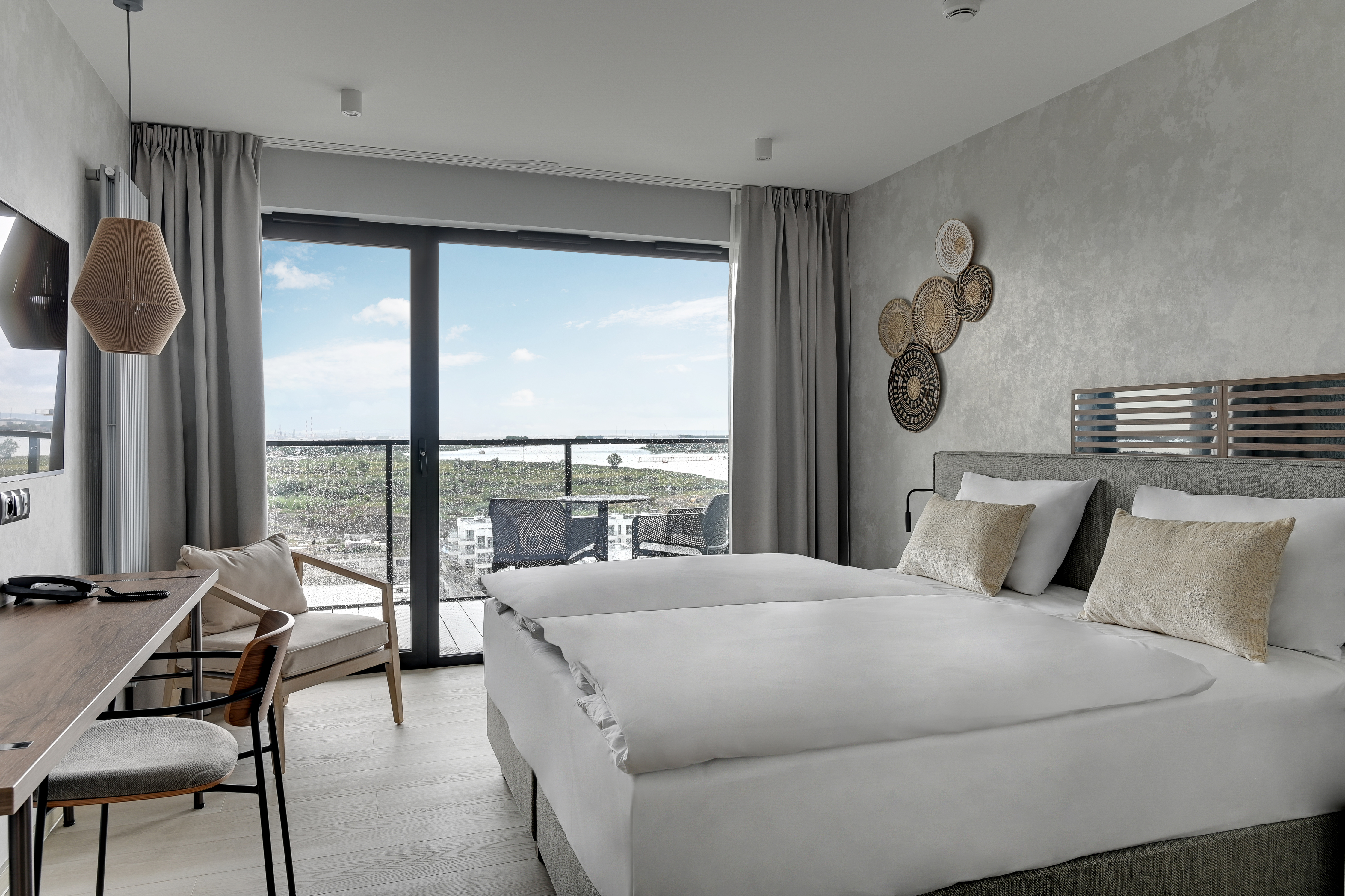 Double or Twin Deluxe