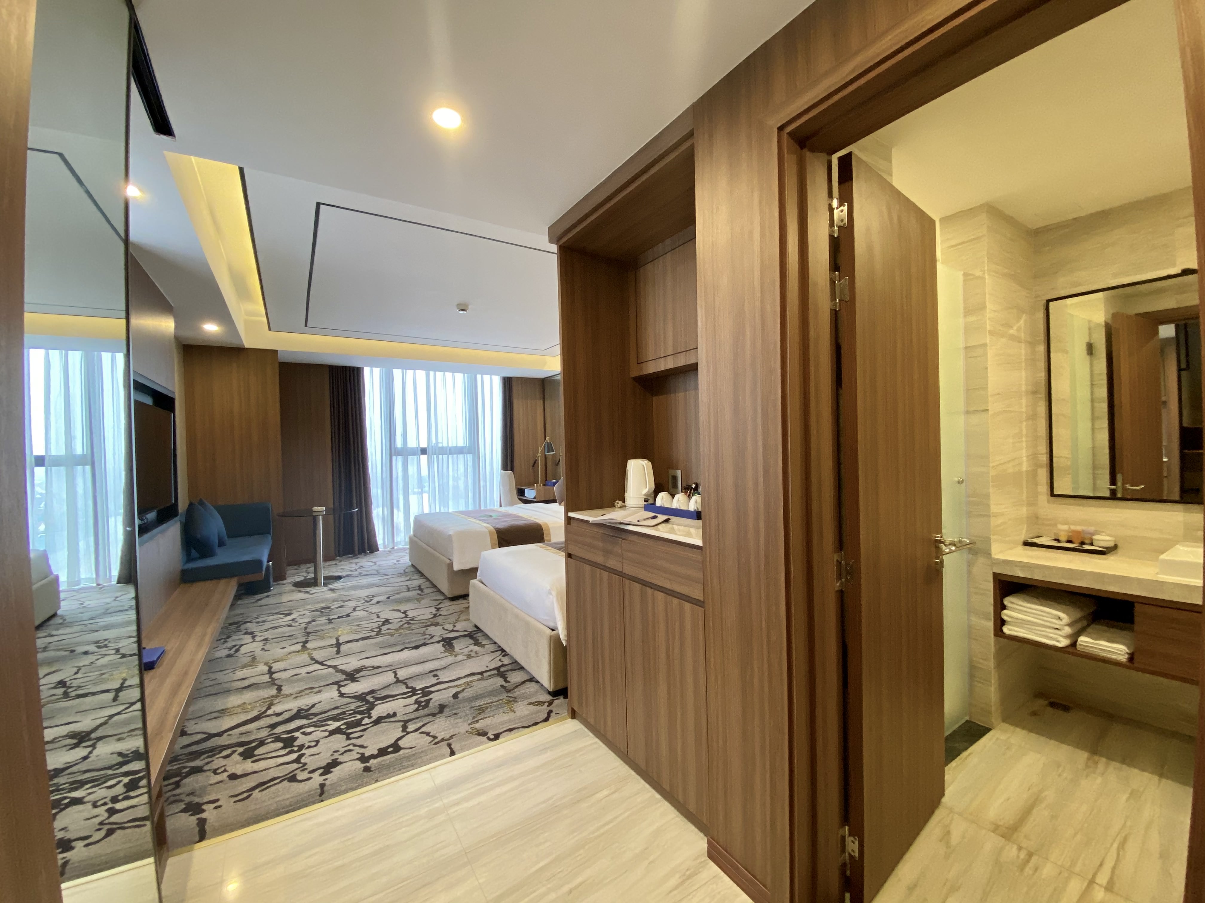 Double or Twin Executive