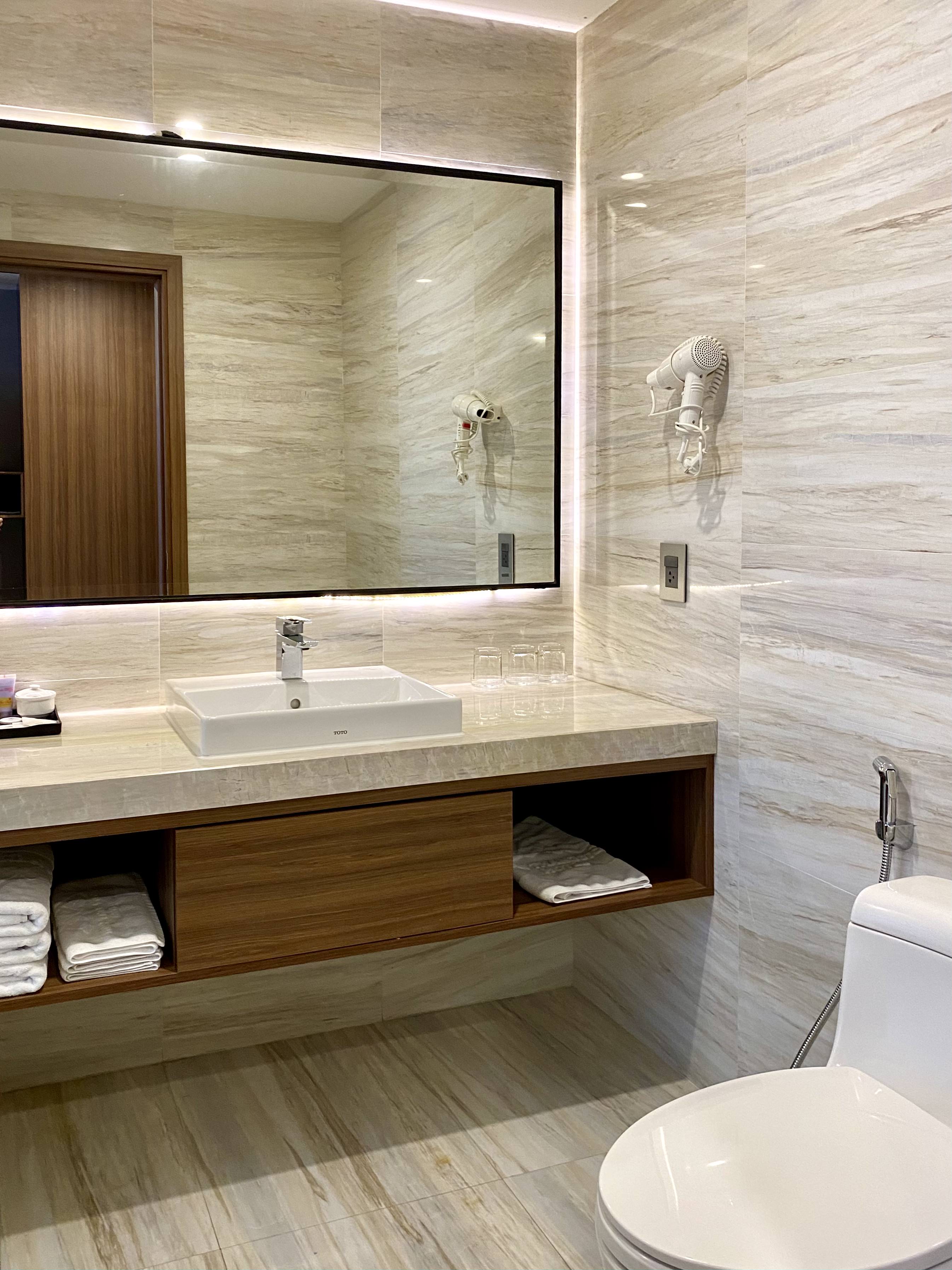 Double or Twin Executive