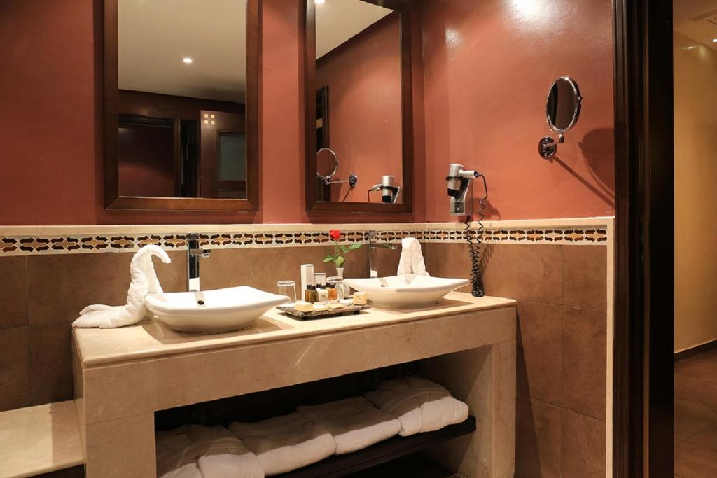 Double or Twin Deluxe